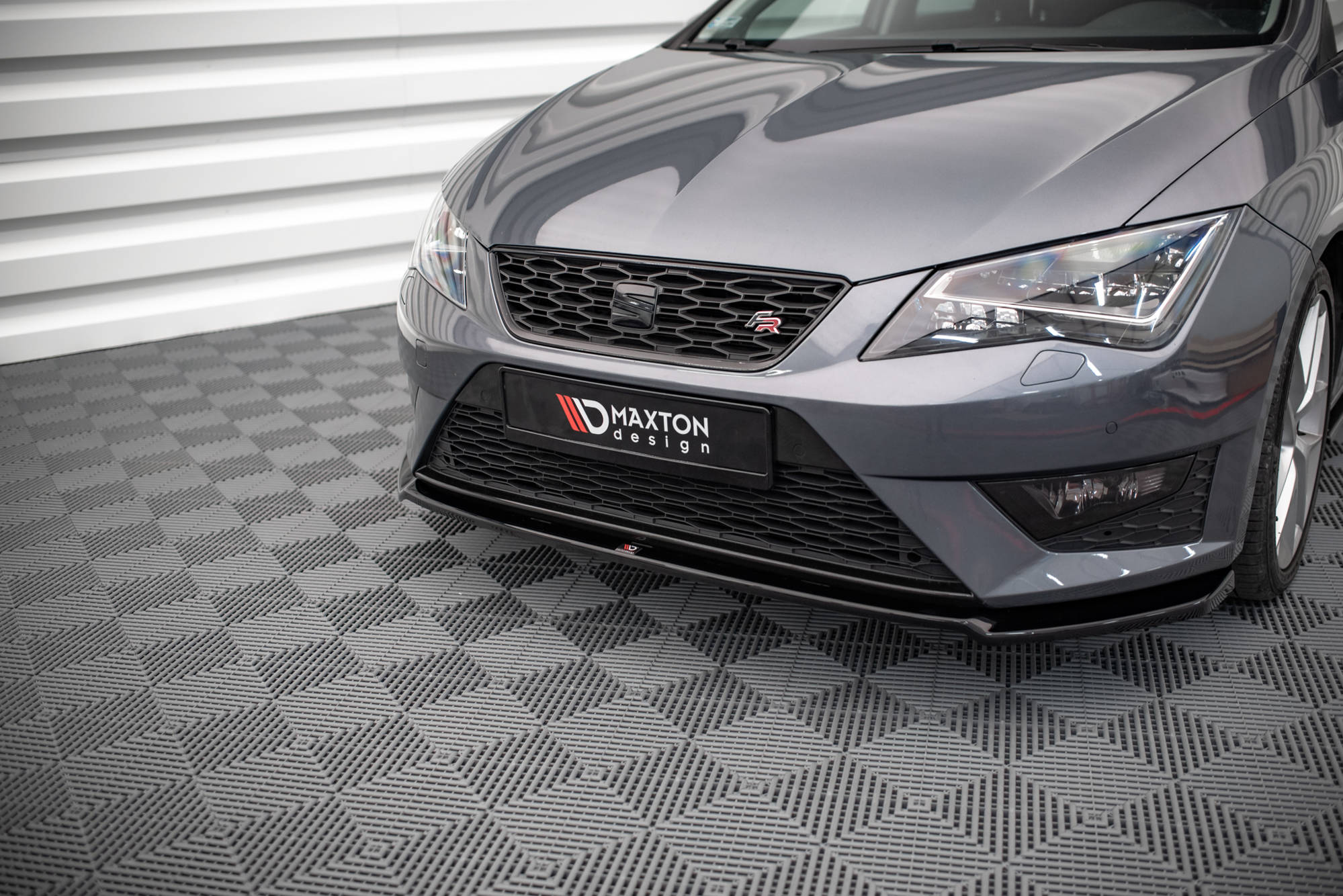 Maxton Design - Frontlippe V2 für Seat Leon FR / Cupra Mk3 - Aerowerk.