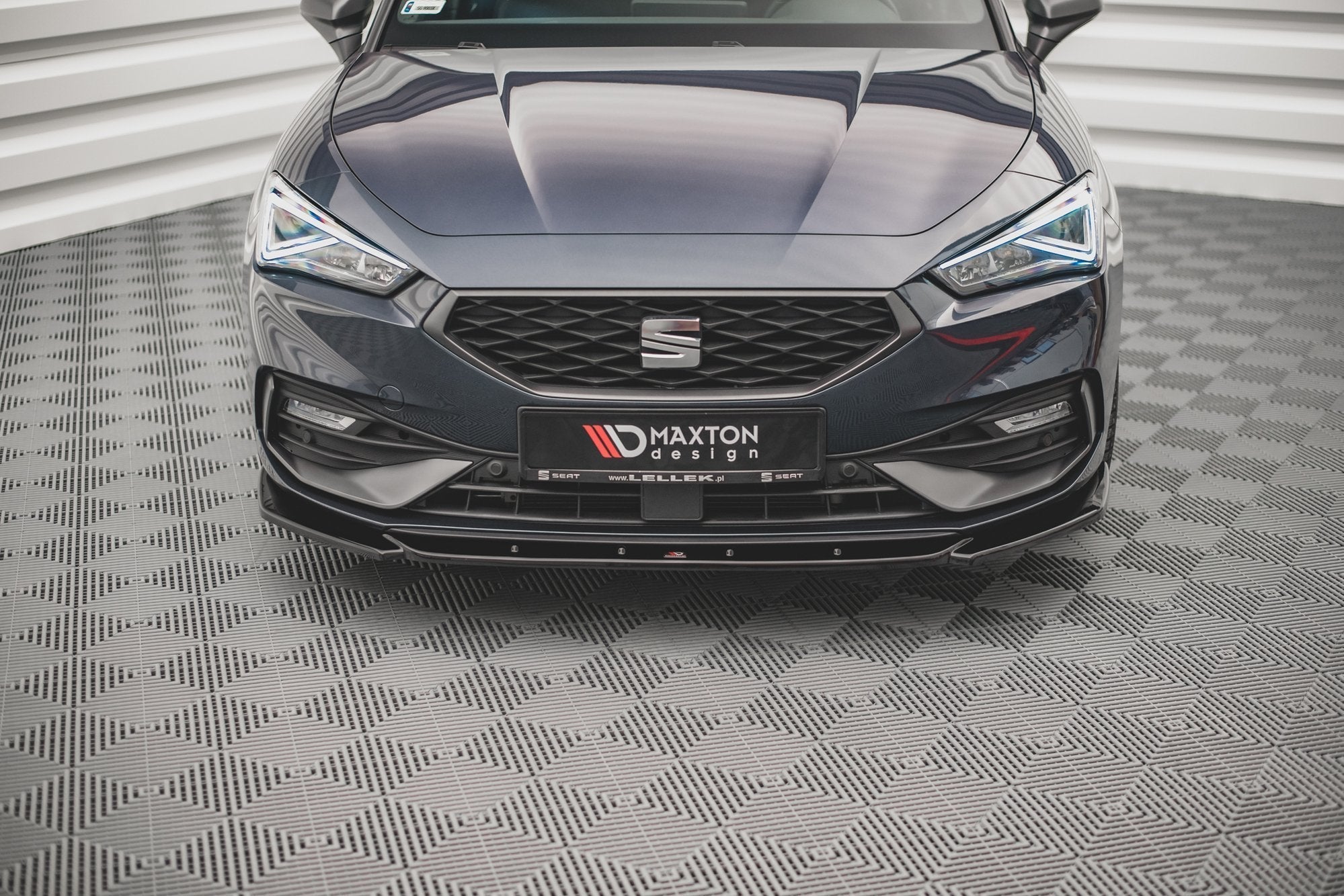 Maxton Design - Frontlippe V2 für Seat Leon FR Mk4 - Aerowerk.
