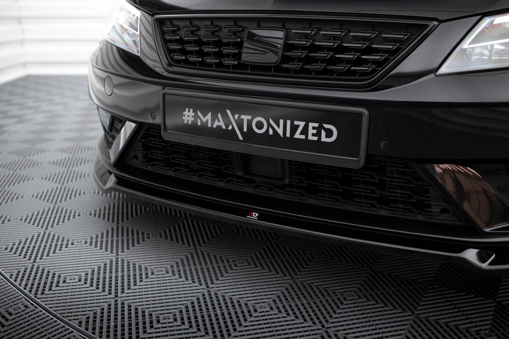 Maxton Design - Frontlippe V2 für Seat Leon Mk3 Facelift - Aerowerk.