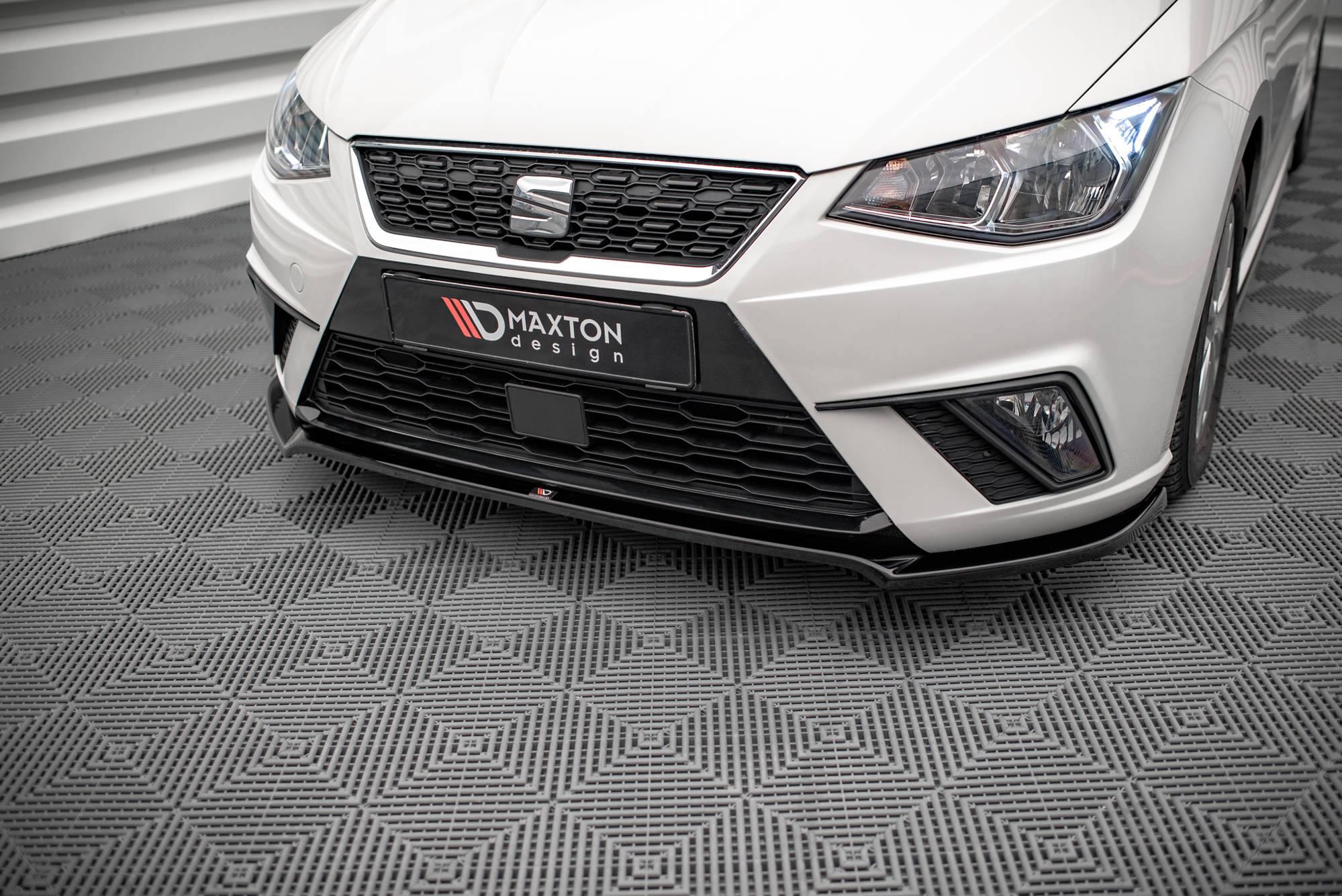 Maxton Design - Frontlippe V3 für Seat Ibiza FR/ Standard Mk5 - Aerowerk.