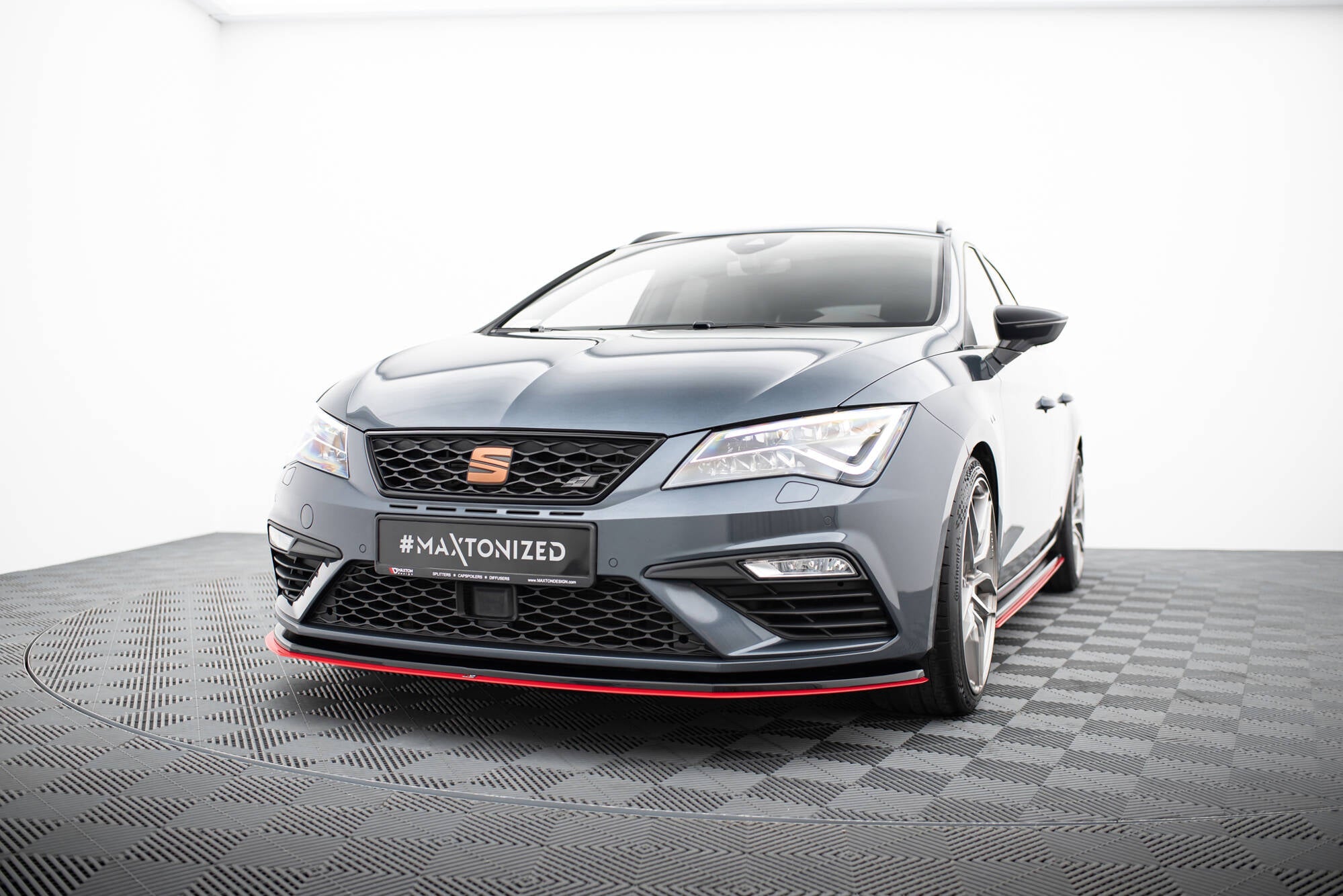 Maxton Design - Frontlippe V3 für Seat Leon Cupra / FR Mk3 FL - Aerowerk.