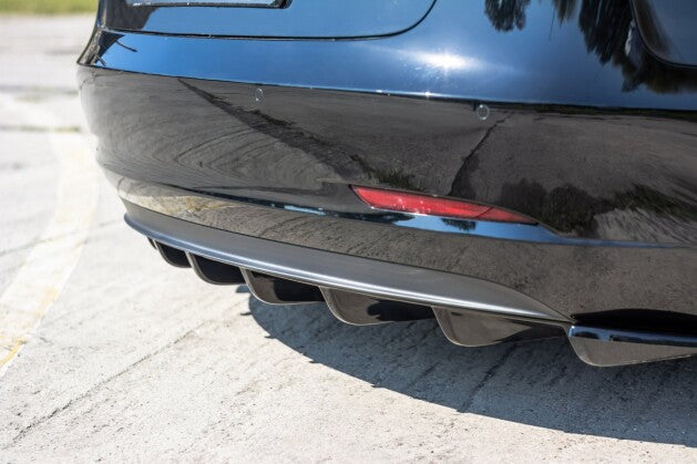 Heck Ansatz Diffusor für Tesla Model 3 - Aerowerk.