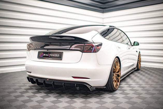 Heck Ansatz Diffusor V.2 für Tesla Model 3 - Aerowerk.