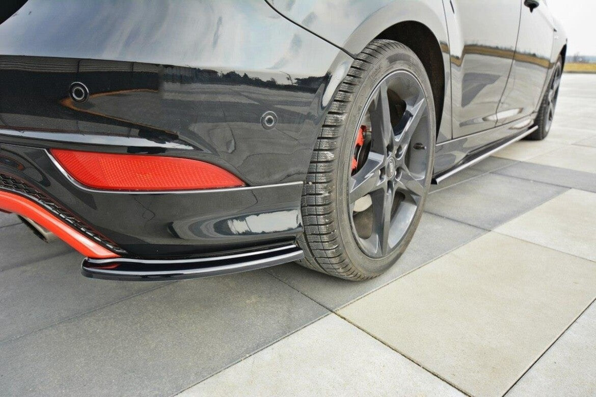 Heck Ansatz Flaps Diffusor für Ford Focus ST-Line Mk3 FL