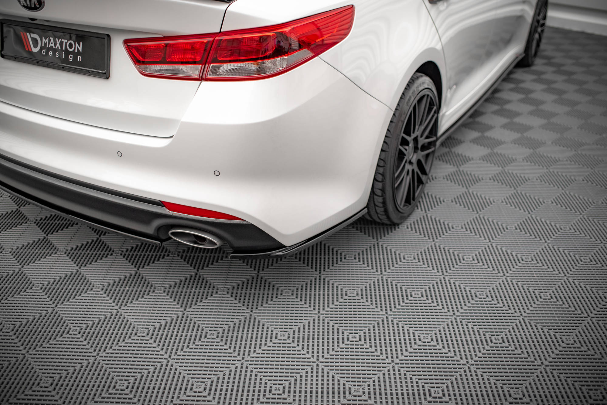 Maxton Design - Heck Ansatz Flaps Diffusor für Kia Optima Mk4 - Aerowerk.