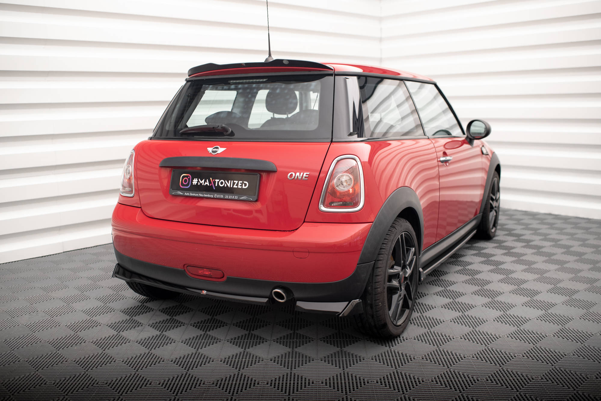 Maxton Design - Heck Ansatz Flaps Diffusor für Mini One R56 - Aerowerk.