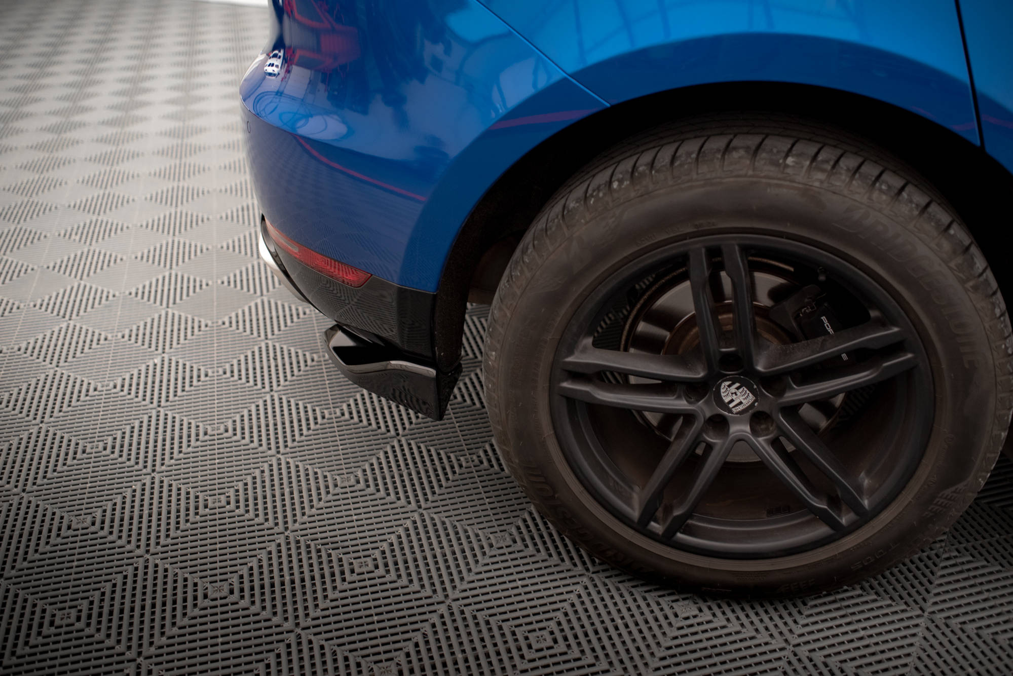 Maxton Design - Heck Ansatz Flaps Diffusor für Porsche Macan Mk1 - Aerowerk.