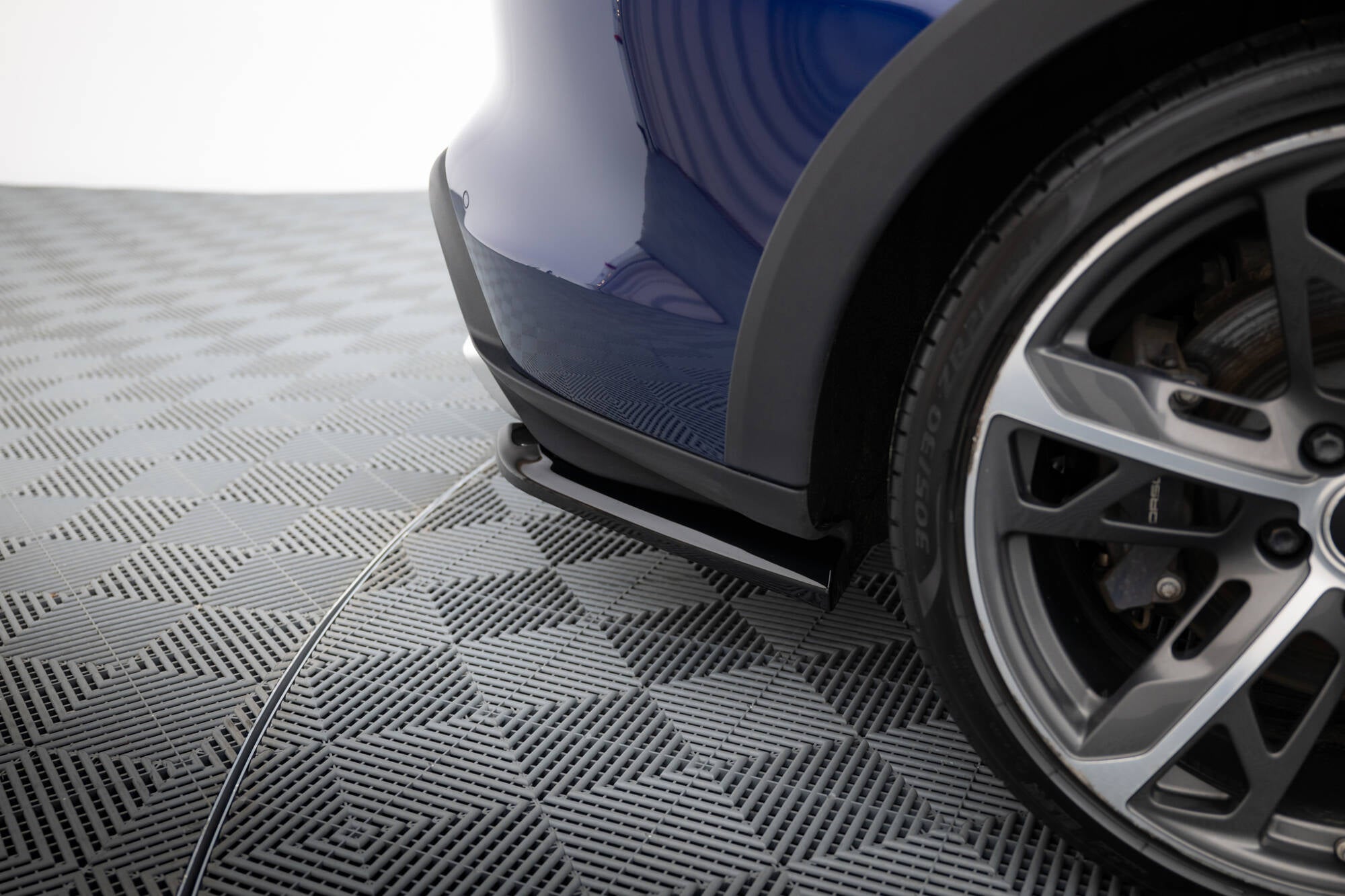 Maxton Design - Heck Ansatz Flaps Diffusor für Porsche Taycan Cross Turismo 4S - Aerowerk.