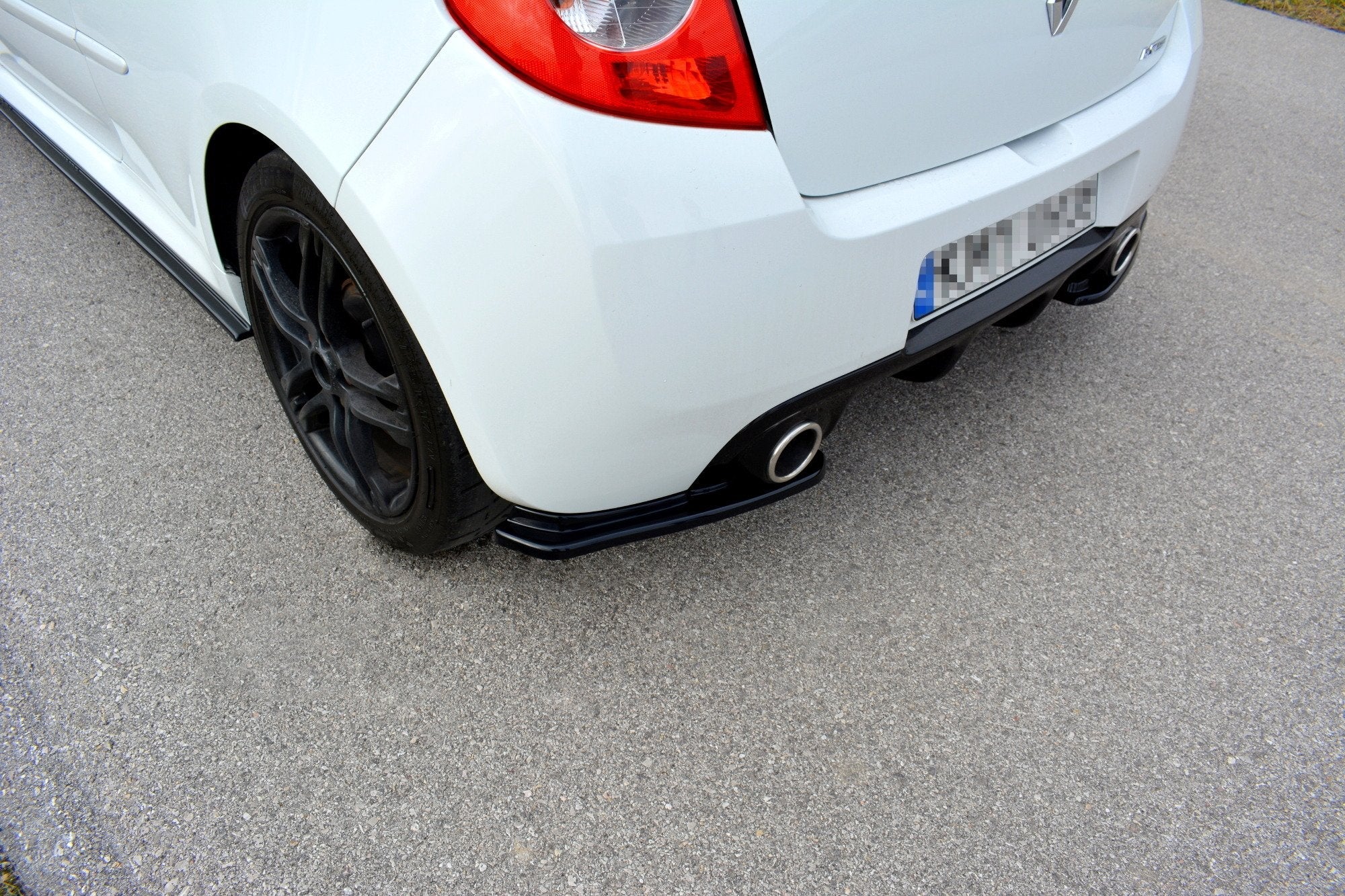 Maxton Design - Heck Ansatz Flaps Diffusor für RENAULT CLIO MK3 RS FACELIFT - Aerowerk.