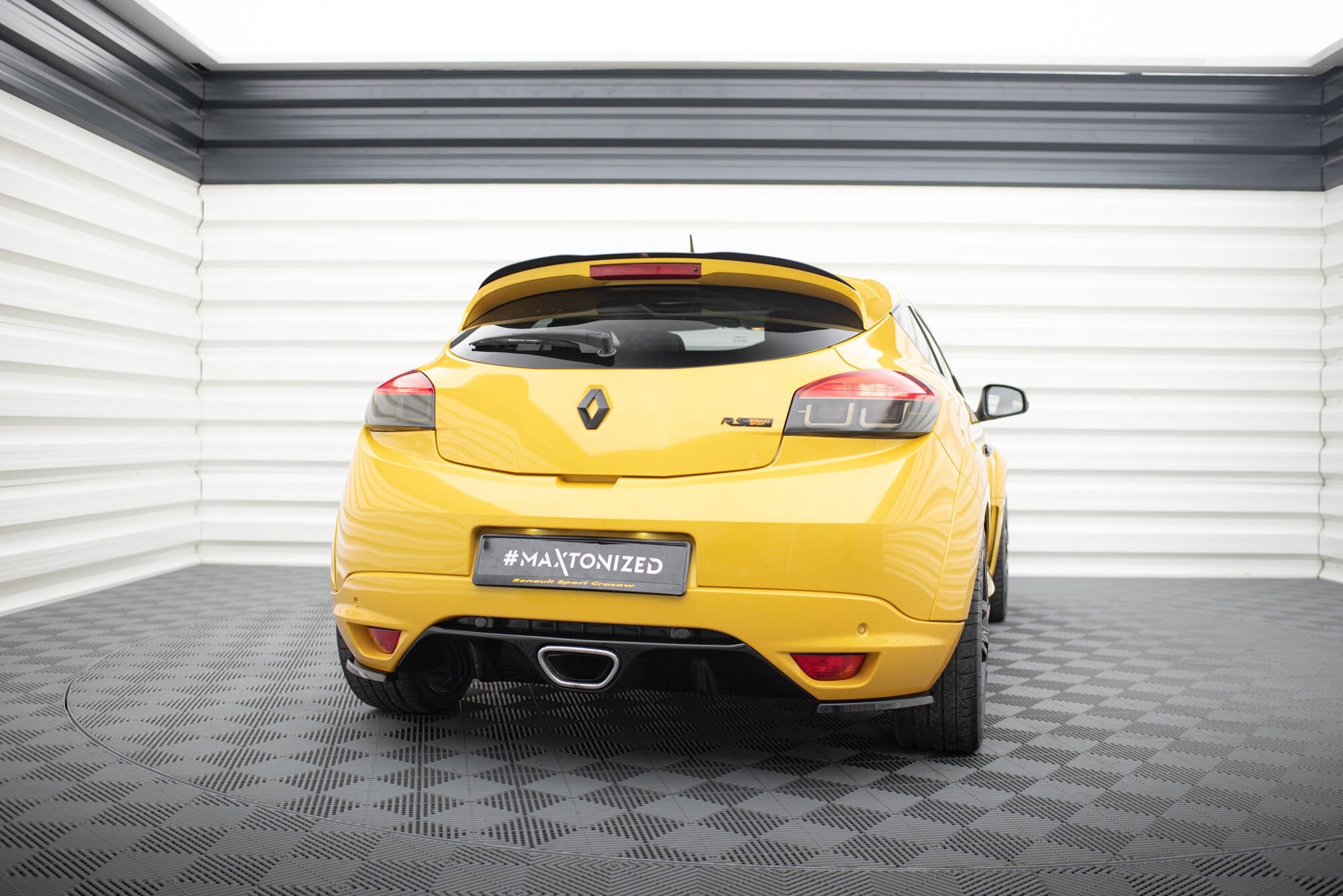 Maxton Design - Heck Ansatz Flaps Diffusor für RENAULT MEGANE 3 RS - Aerowerk.