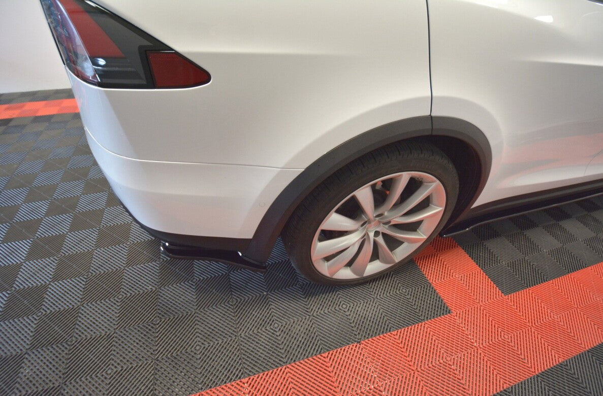 Heck Ansatz Flaps Diffusor V.1 für TESLA MODEL X - Aerowerk.