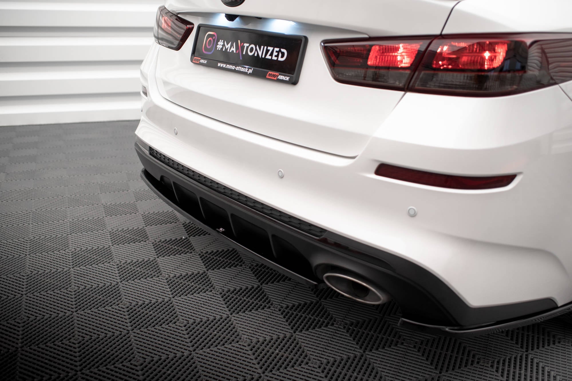 Maxton Design - Heck Ansatz Flaps Diffusor V1 für Kia Optima Mk4 Facelift - Aerowerk.