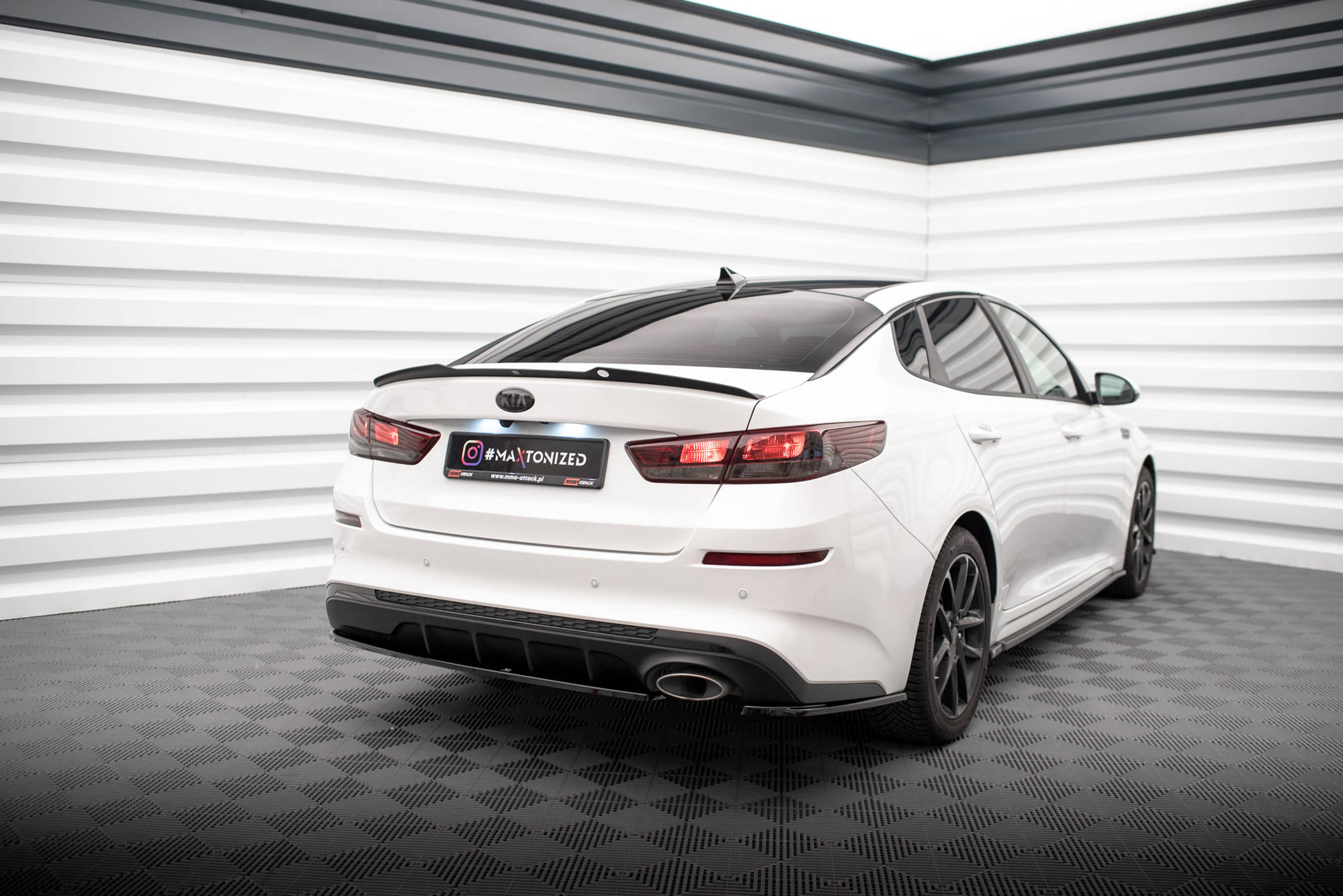 Maxton Design - Heck Ansatz Flaps Diffusor V1 für Kia Optima Mk4 Facelift - Aerowerk.