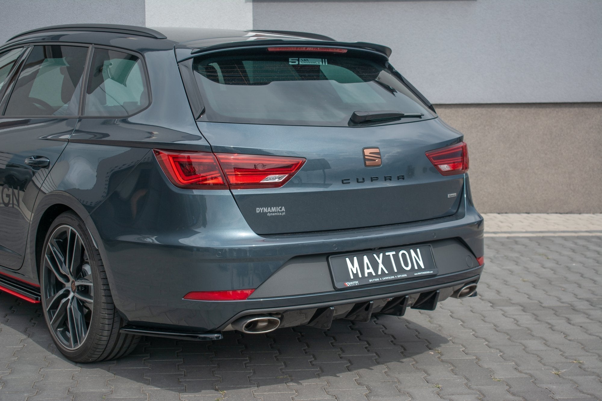 Maxton Design - Heck Ansatz Flaps Diffusor V1 für Seat Leon Cupra Mk3 FL Sportstourer - Aerowerk.
