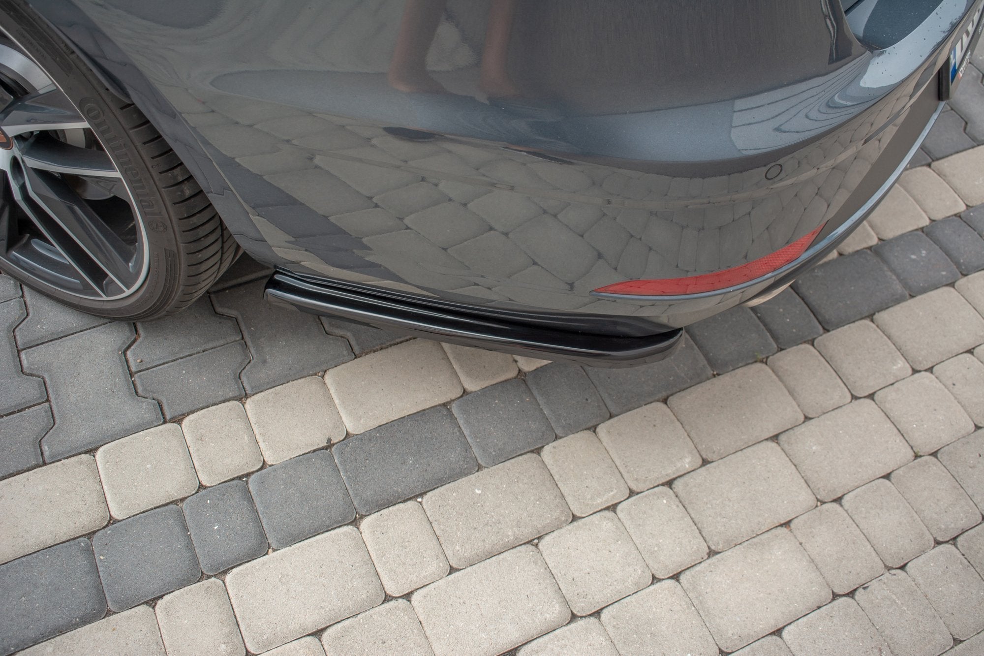 Maxton Design - Heck Ansatz Flaps Diffusor V1 für Seat Leon Cupra Mk3 FL Sportstourer - Aerowerk.