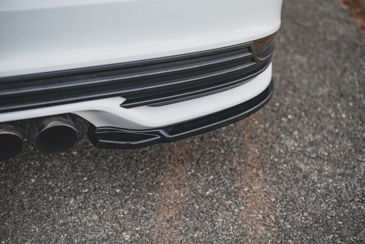Heck Ansatz Flaps Diffusor V.2 für Ford Focus ST Mk3 Facelift
