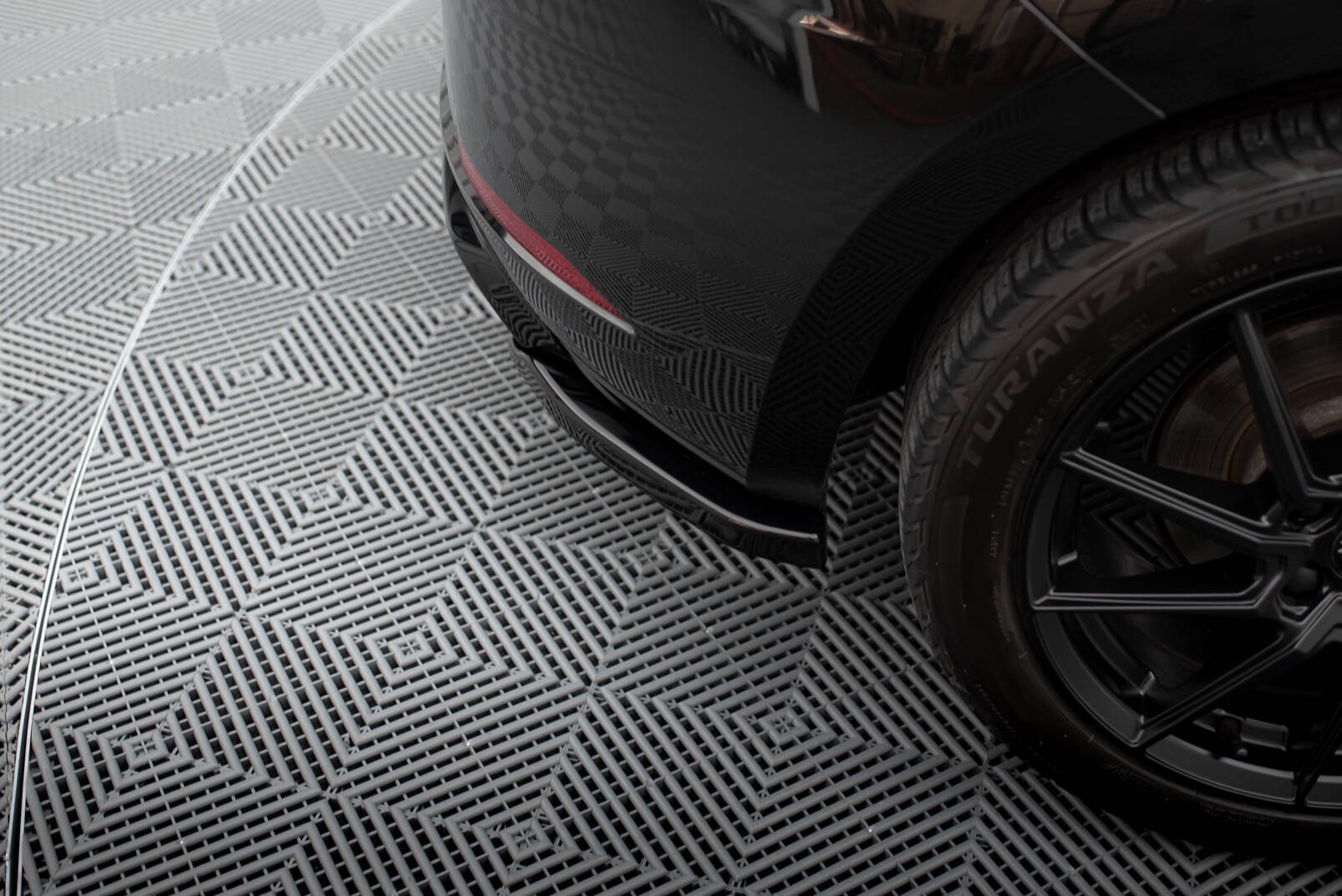 Maxton Design - Heck Ansatz Flaps Diffusor V2 für Seat Leon Hatchback Mk3 Facelift - Aerowerk.