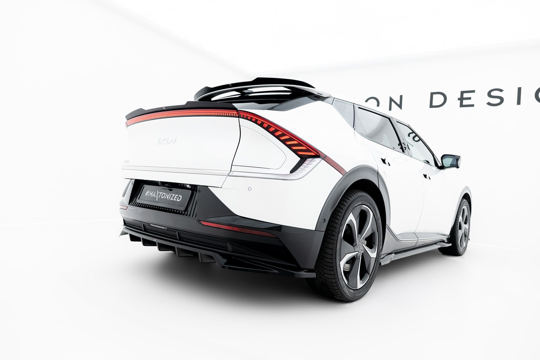 Maxton Design - Mittlerer Cup Diffusor DTM Look Heck Ansatz für Kia EV6 Mk1 - Aerowerk.