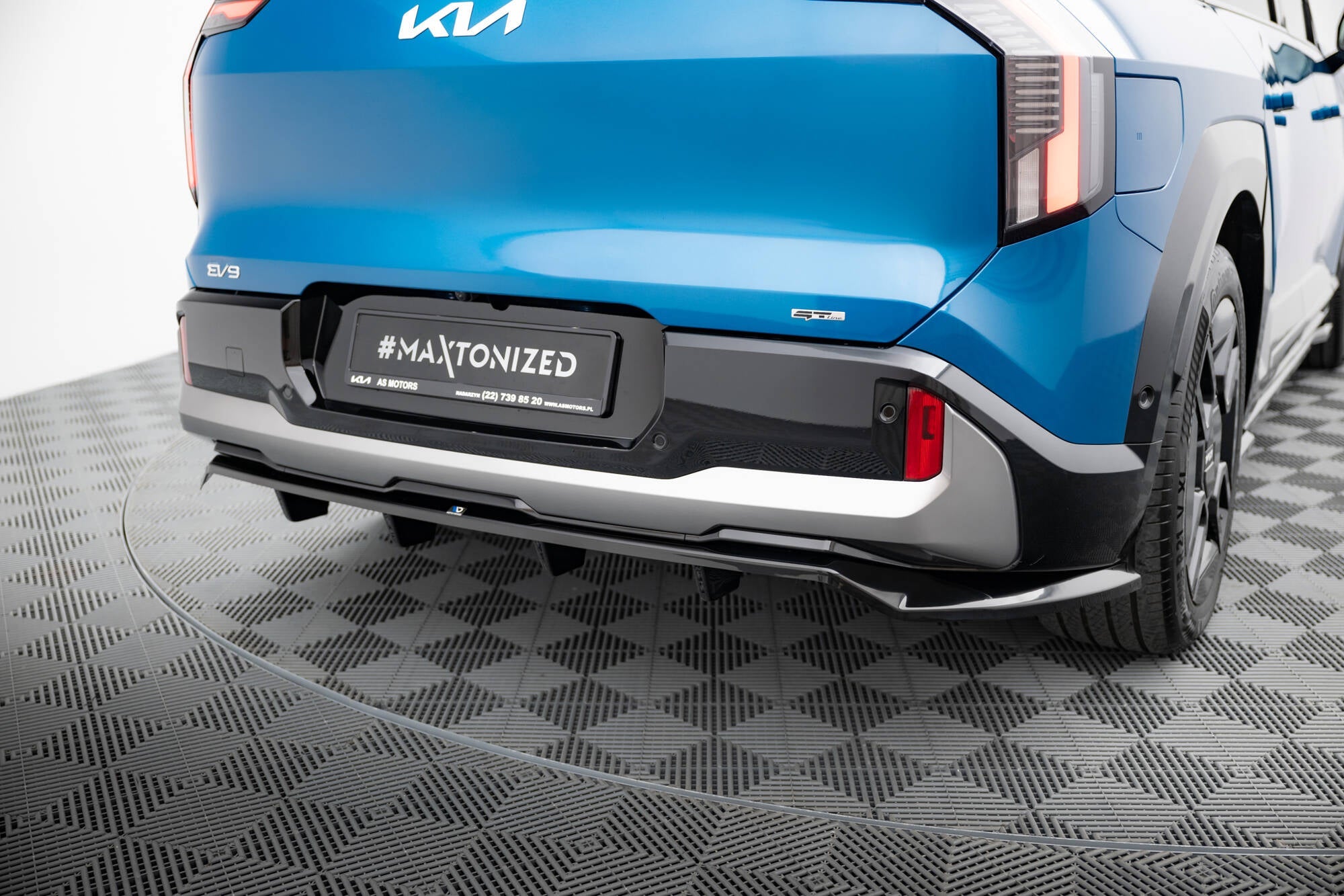 Maxton Design - Mittlerer Cup Diffusor DTM Look Heck Ansatz für Kia EV9 GT - Line Mk1 - Aerowerk.