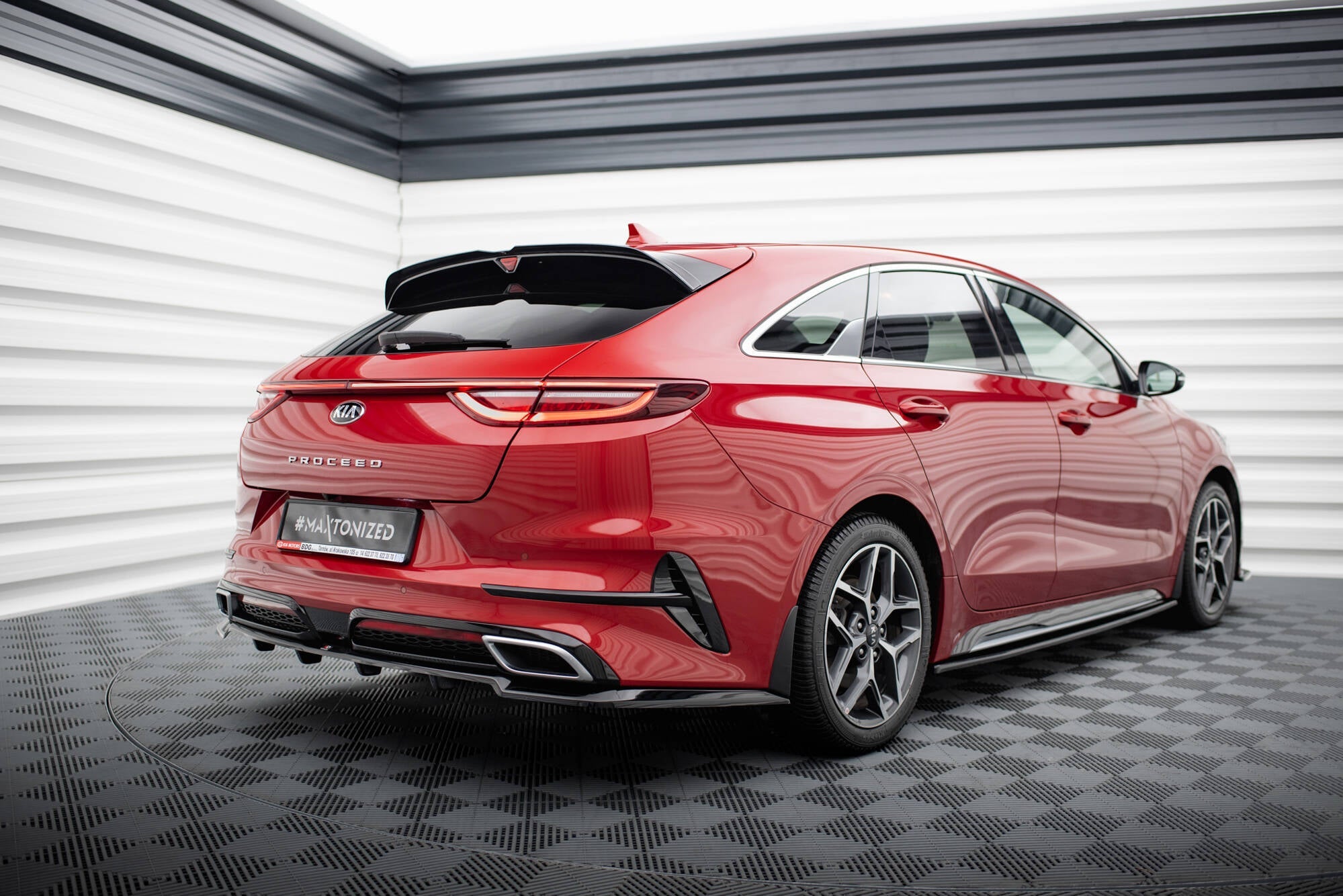 Maxton Design - Mittlerer Cup Diffusor DTM Look Heck Ansatz für Kia ProCeed GT - Line Mk1 - Aerowerk.