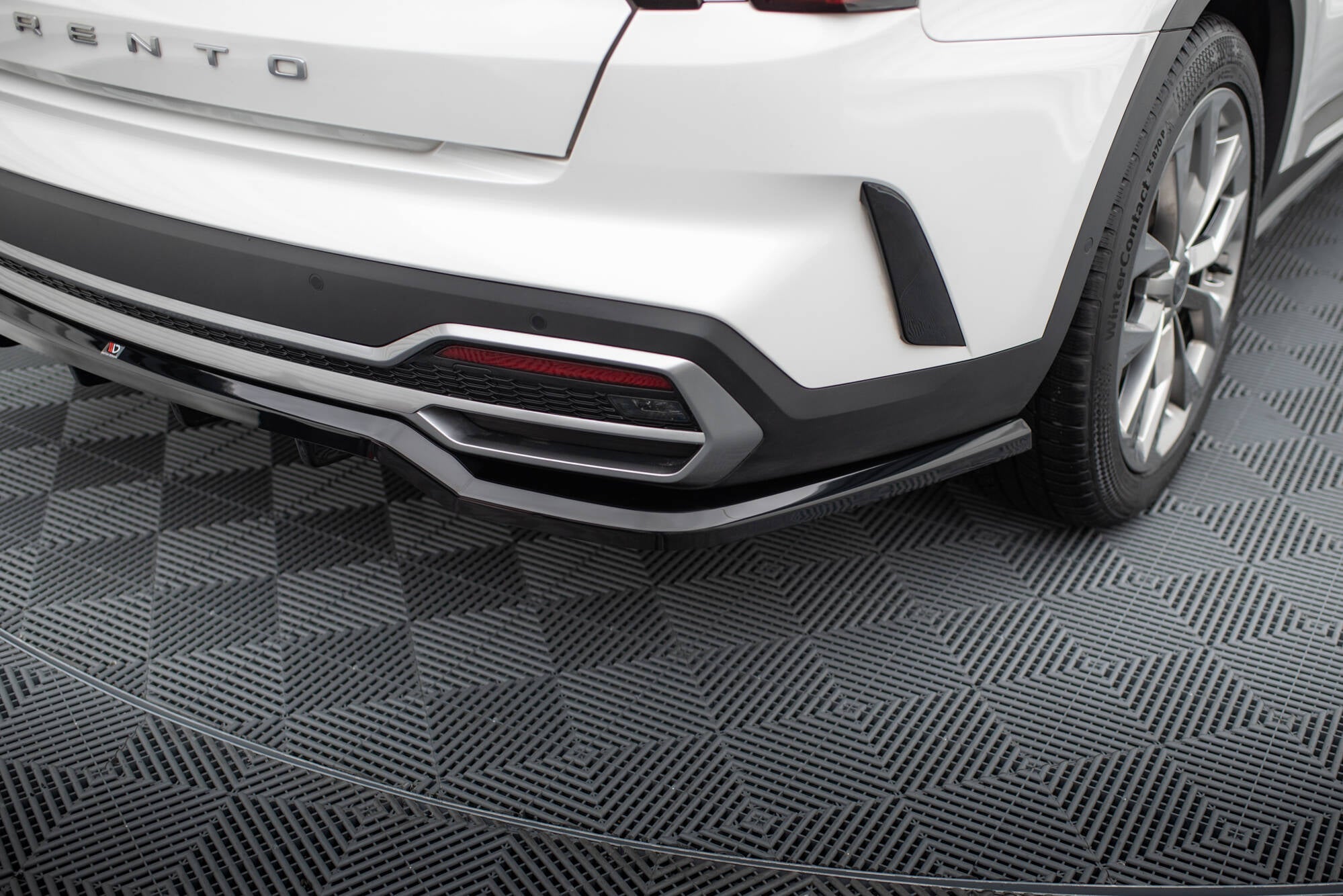 Maxton Design - Mittlerer Cup Diffusor DTM Look Heck Ansatz für Kia Sorento Mk4 - Aerowerk.