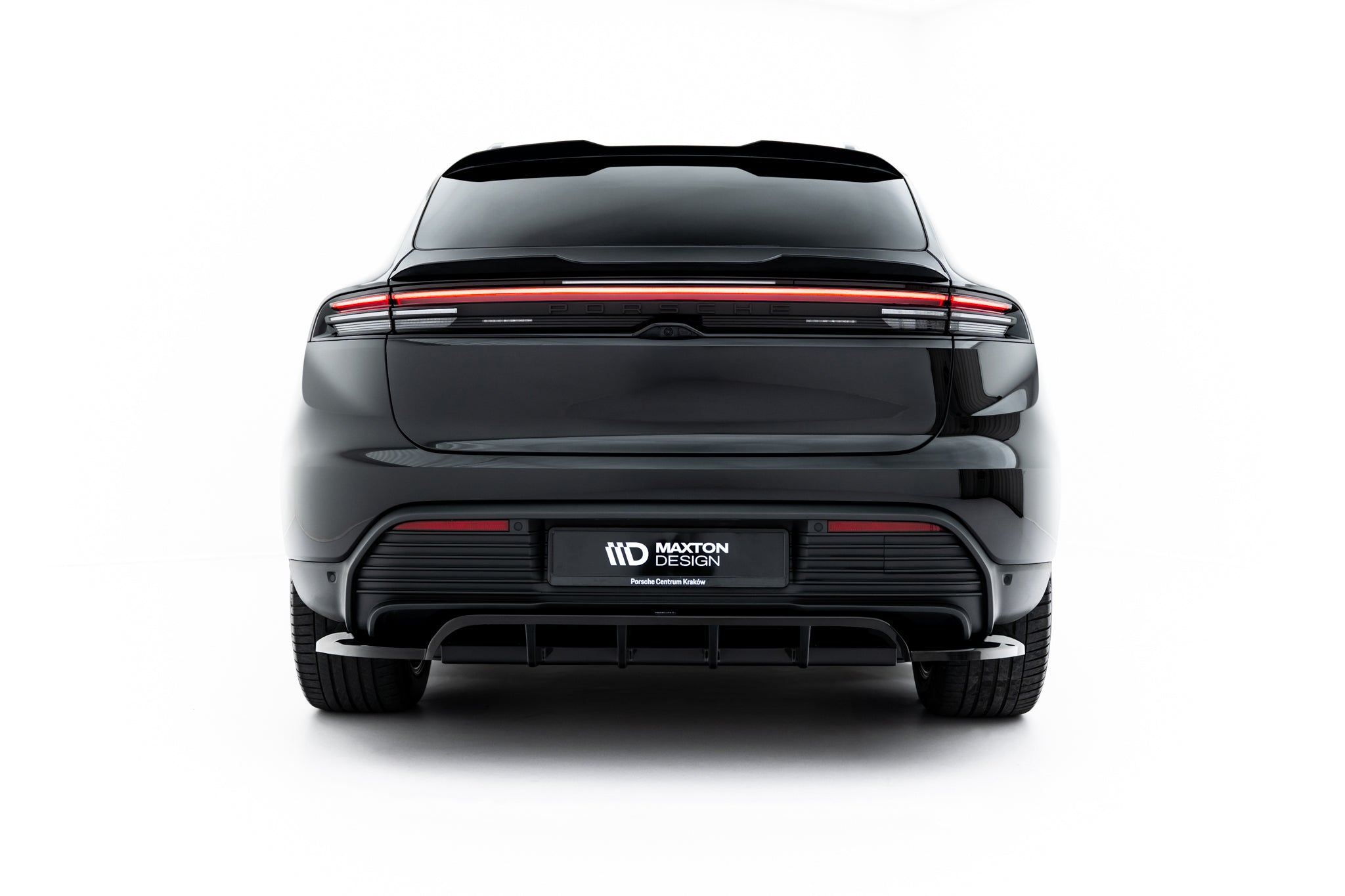 Maxton Design - Mittlerer Cup Diffusor DTM Look Heck Ansatz für Porsche Macan EV Mk1 - Aerowerk.
