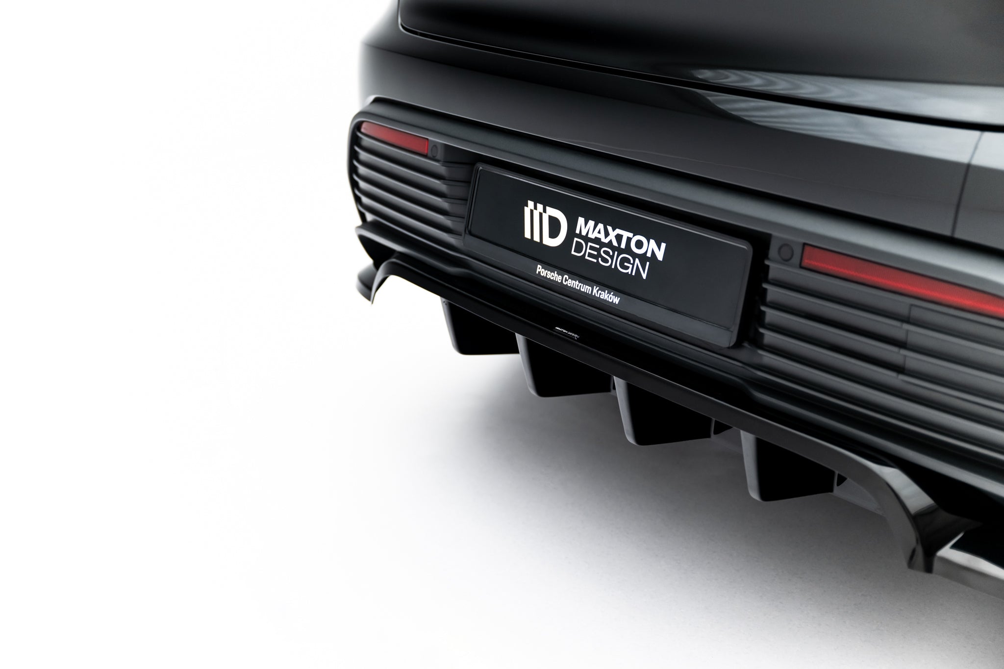 Maxton Design - Mittlerer Cup Diffusor DTM Look Heck Ansatz für Porsche Macan EV Mk1 - Aerowerk.