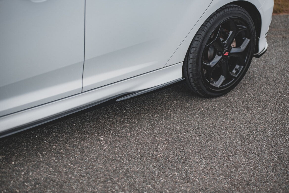 Seitenschweller Ansatz Cup Leisten V.2 für Ford Focus ST Mk3
