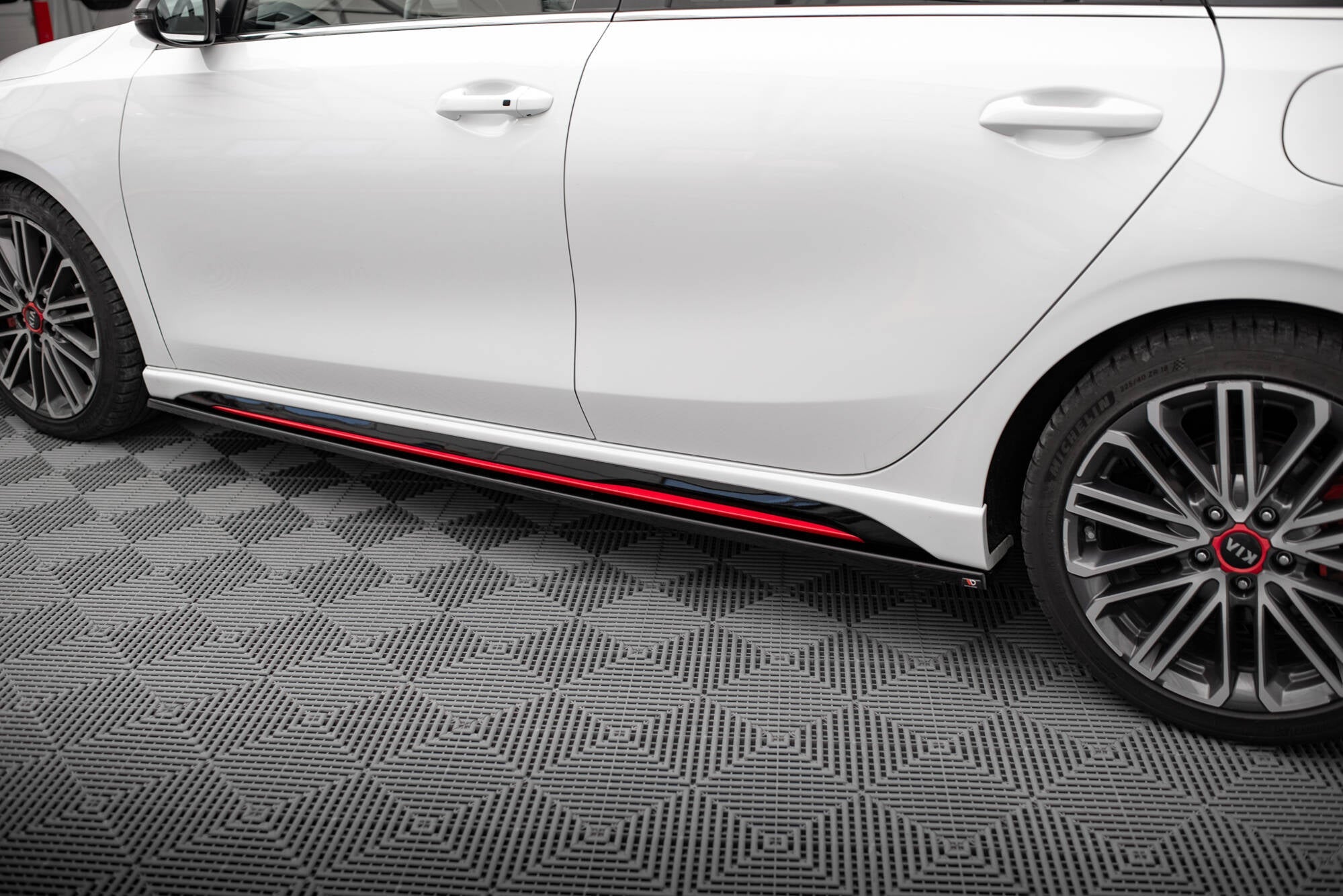 Maxton Design - Seitenschweller Ansatz für Kia Ceed GT Mk3 - Aerowerk.