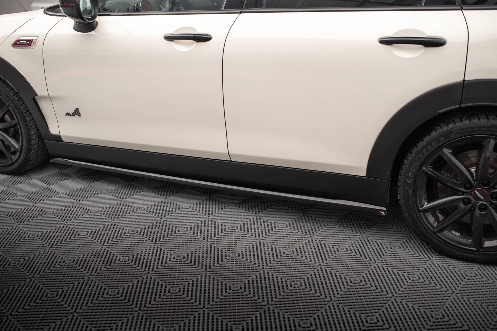 Maxton Design - Seitenschweller Ansatz für Mini Cooper Clubman John Cooper Works F54 Facelift - Aerowerk.