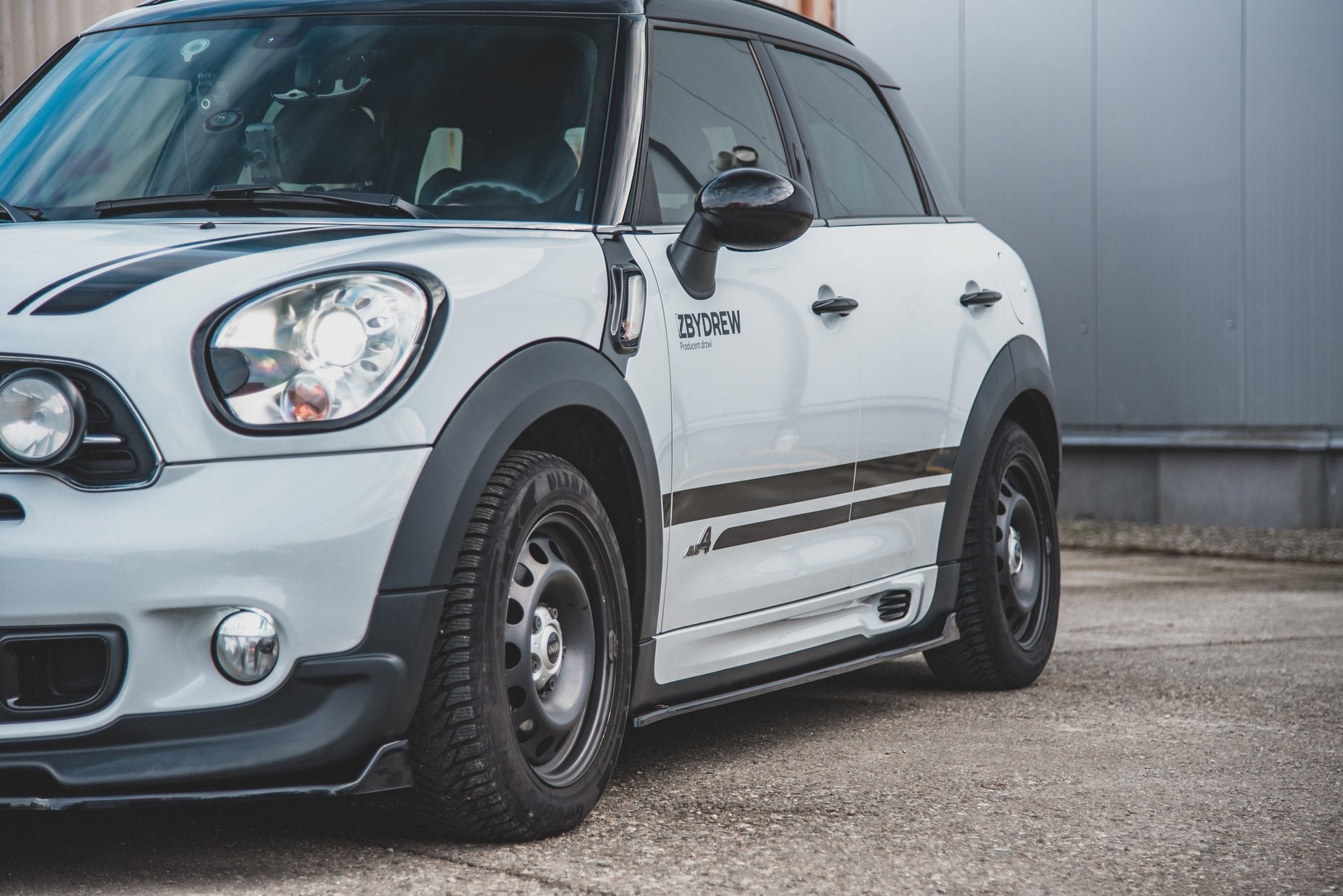 Maxton Design - Seitenschweller Ansatz für Mini Countryman Mk1 JCW schwarz matt - Aerowerk.