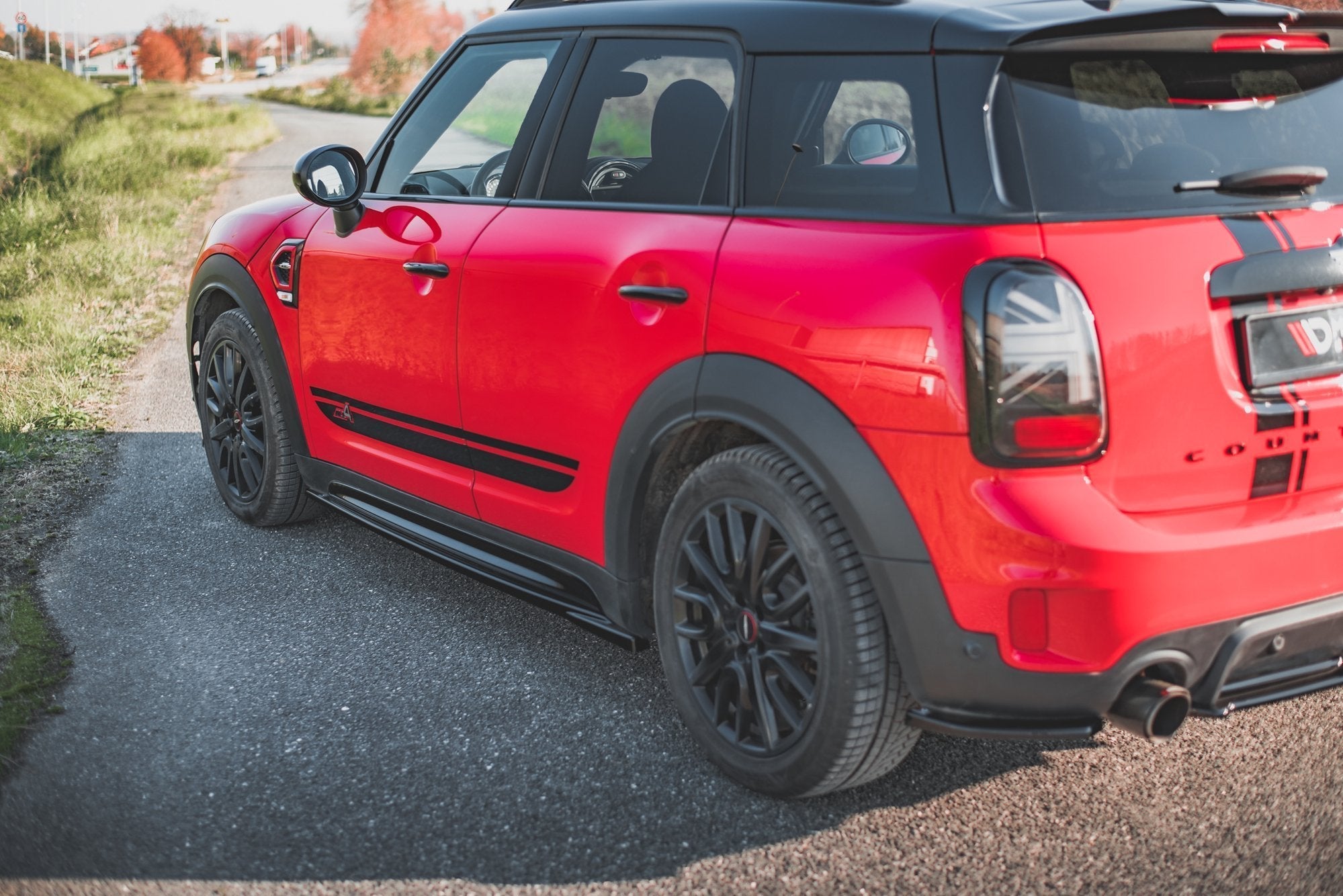 Maxton Design - Seitenschweller Ansatz für Mini Countryman Mk2 F60 JCW schwarz matt - Aerowerk.