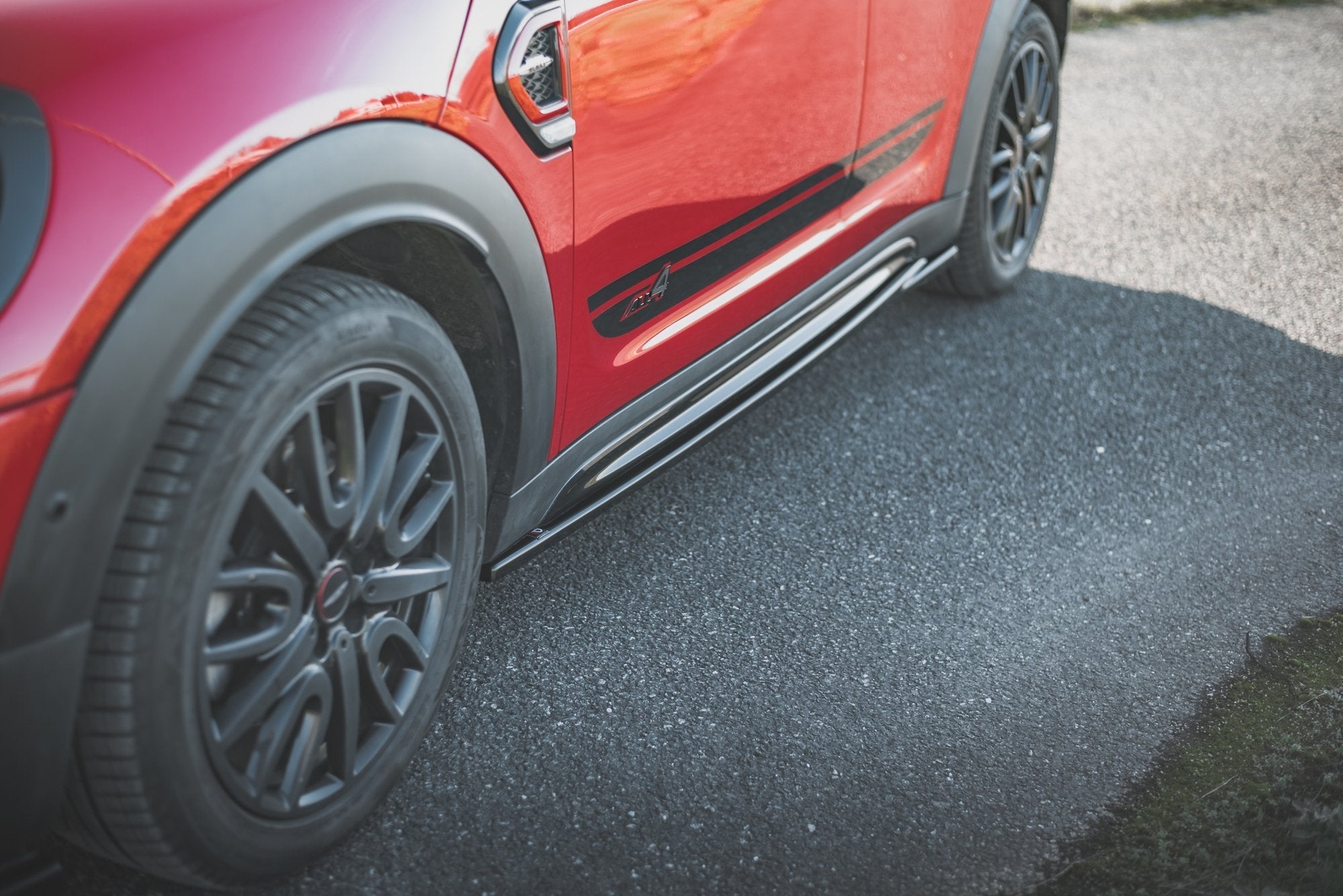Maxton Design - Seitenschweller Ansatz für Mini Countryman Mk2 F60 JCW schwarz matt - Aerowerk.