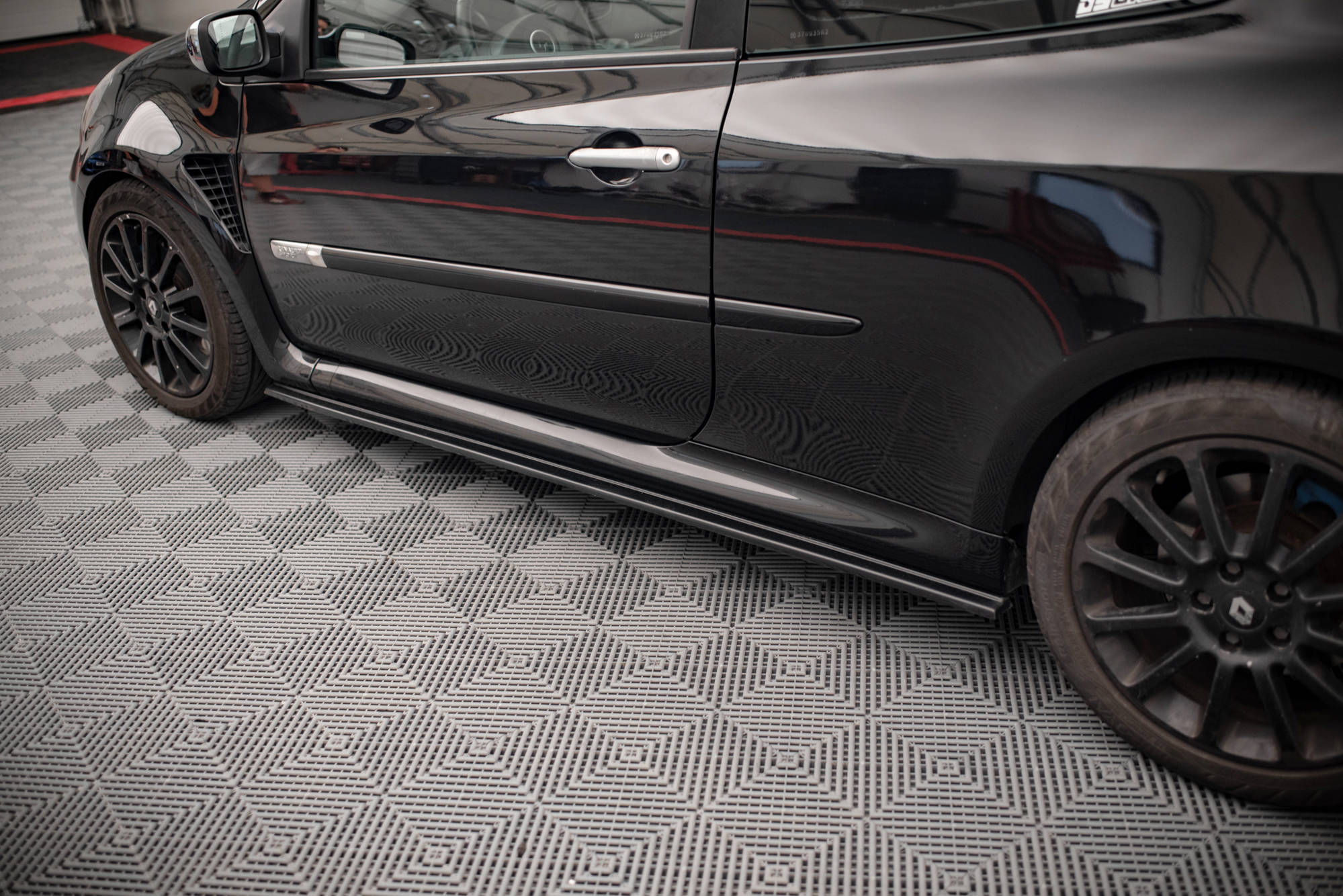 Maxton Design - Seitenschweller Ansatz für RENAULT CLIO MK3 RS - Aerowerk.