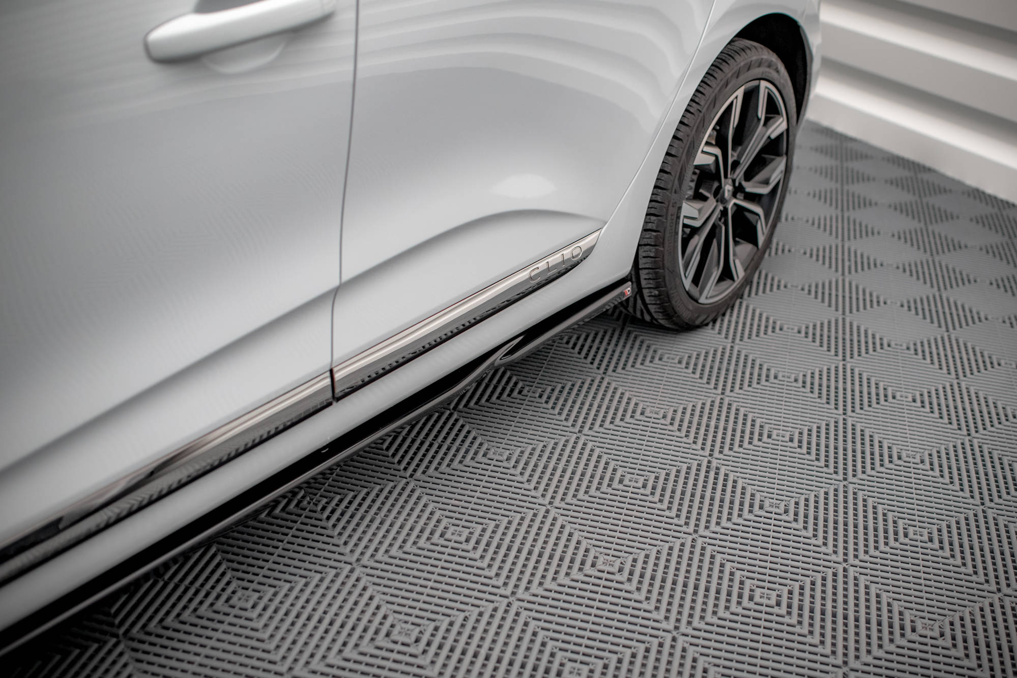Maxton Design - Seitenschweller Ansatz für Renault Clio Mk5 - Aerowerk.