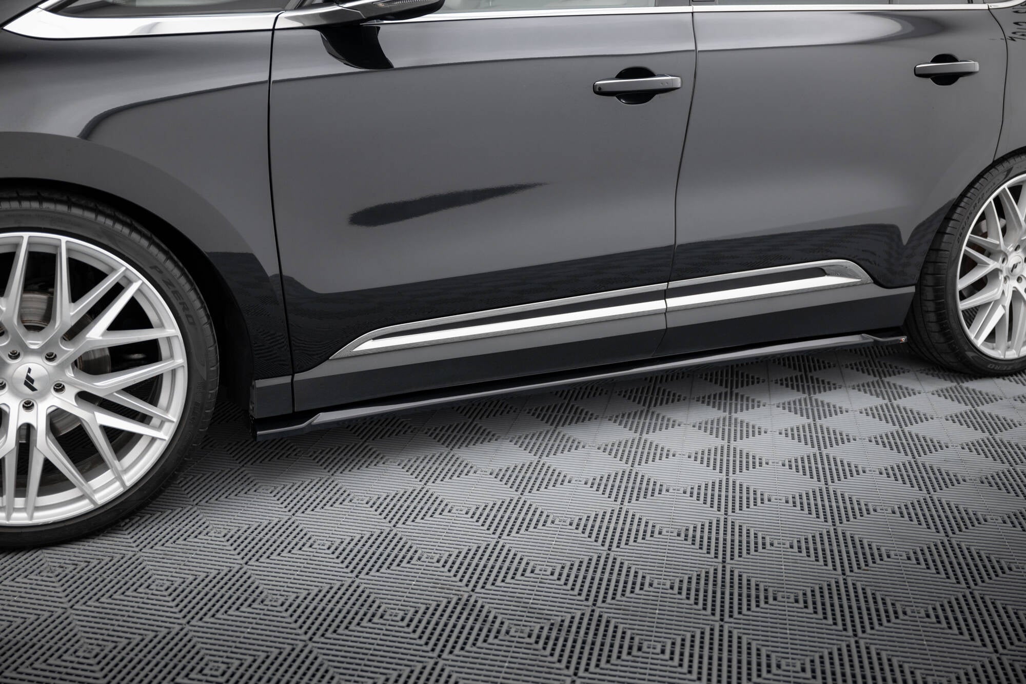 Maxton Design - Seitenschweller Ansatz für Renault Espace Mk5 - Aerowerk.
