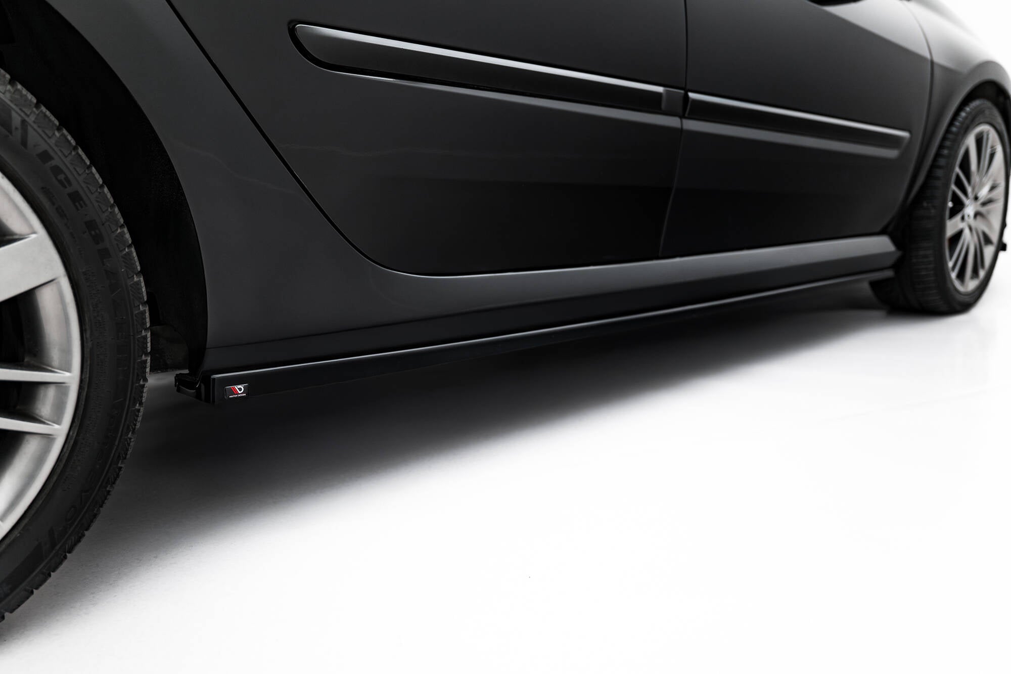 Maxton Design - Seitenschweller Ansatz für Renault Laguna Hatchback GT Mk3 - Aerowerk.