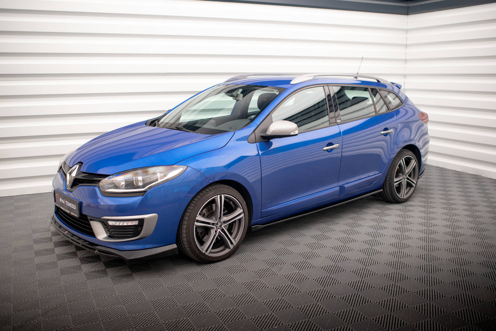 Maxton Design - Seitenschweller Ansatz für Renault Megane GT Line Grandtour Mk3 Facelift - Aerowerk.