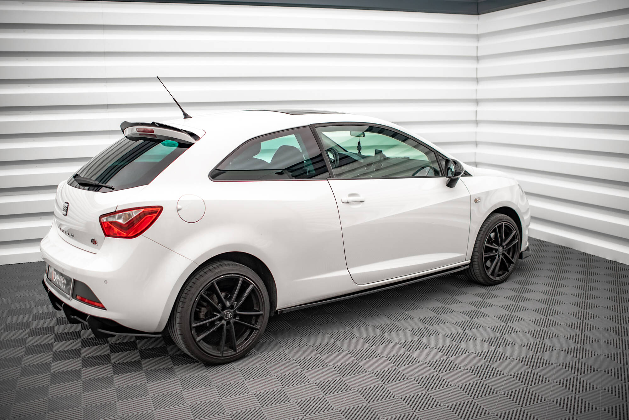 Maxton Design - Seitenschweller Ansatz für Seat Ibiza FR SC Mk4 Facelift - Aerowerk.