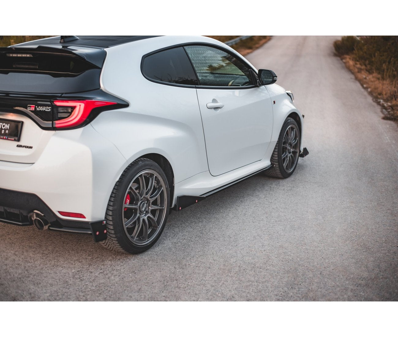 Seitenschweller V.2 + Flaps für Toyota GR Yaris - Aerowerk.