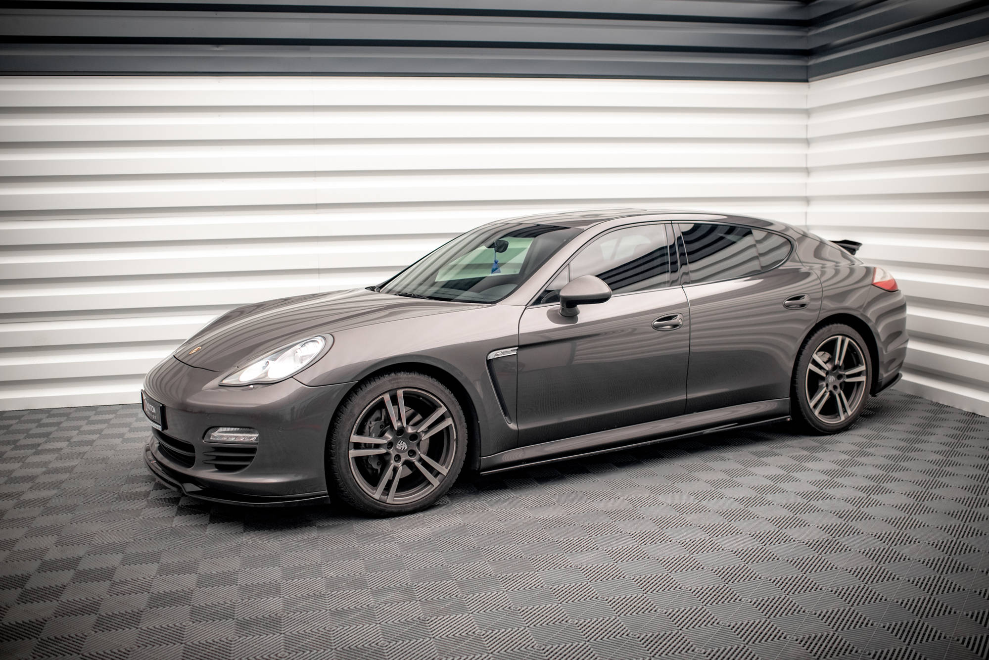 Maxton Design - Seitenschweller V1 Ansatz für für Porsche Panamera / Panamera Diesel / Panamera Turbo 970 - Aerowerk.