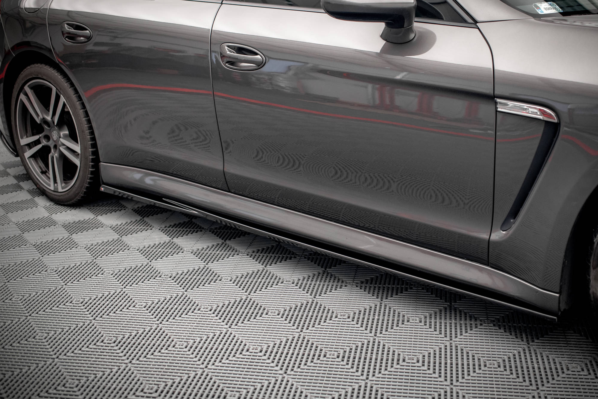 Maxton Design - Seitenschweller V1 Ansatz für für Porsche Panamera / Panamera Diesel / Panamera Turbo 970 - Aerowerk.