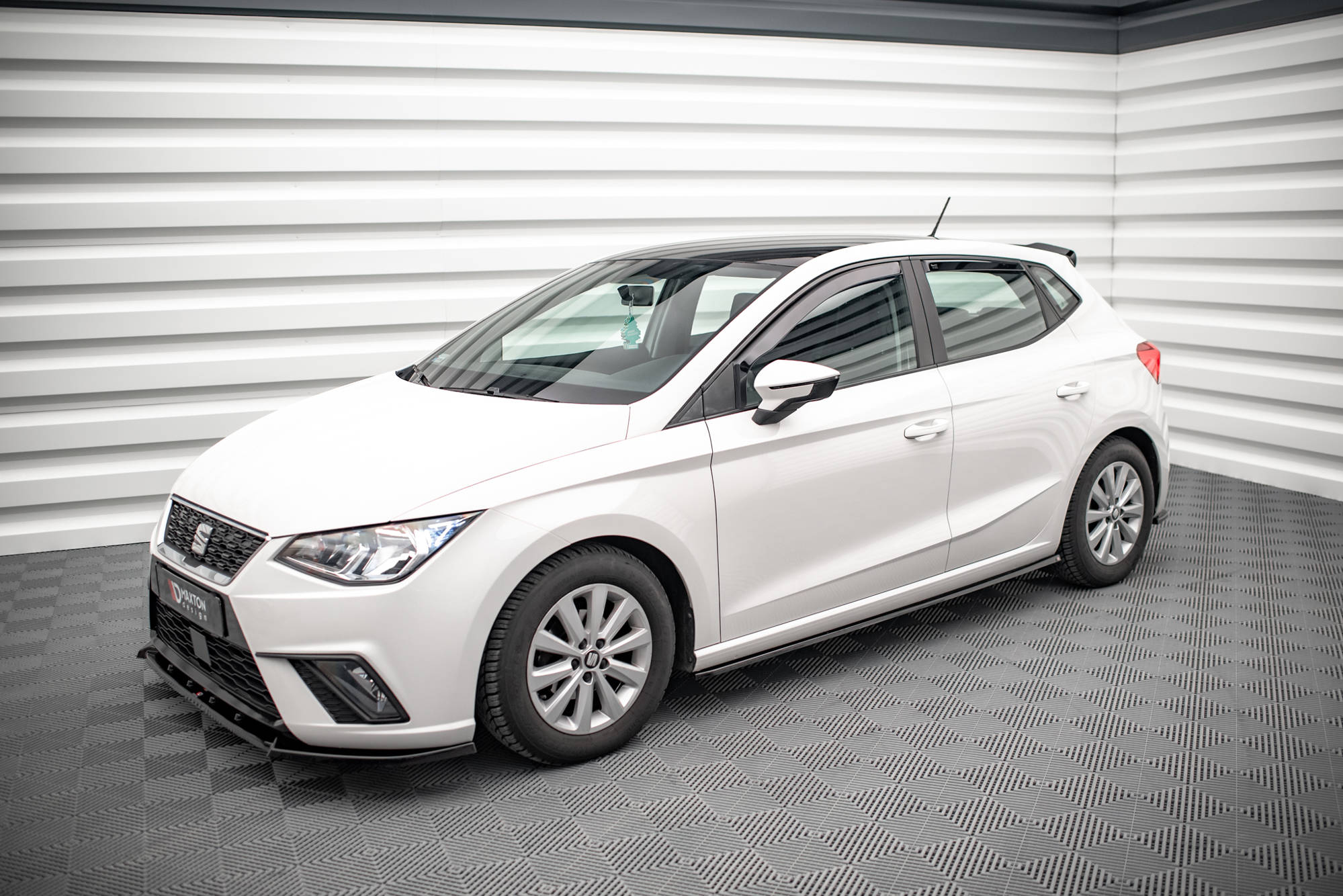 Maxton Design - Seitenschweller V1 Ansatz für für Seat Ibiza FR/ Standard Mk5 - Aerowerk.