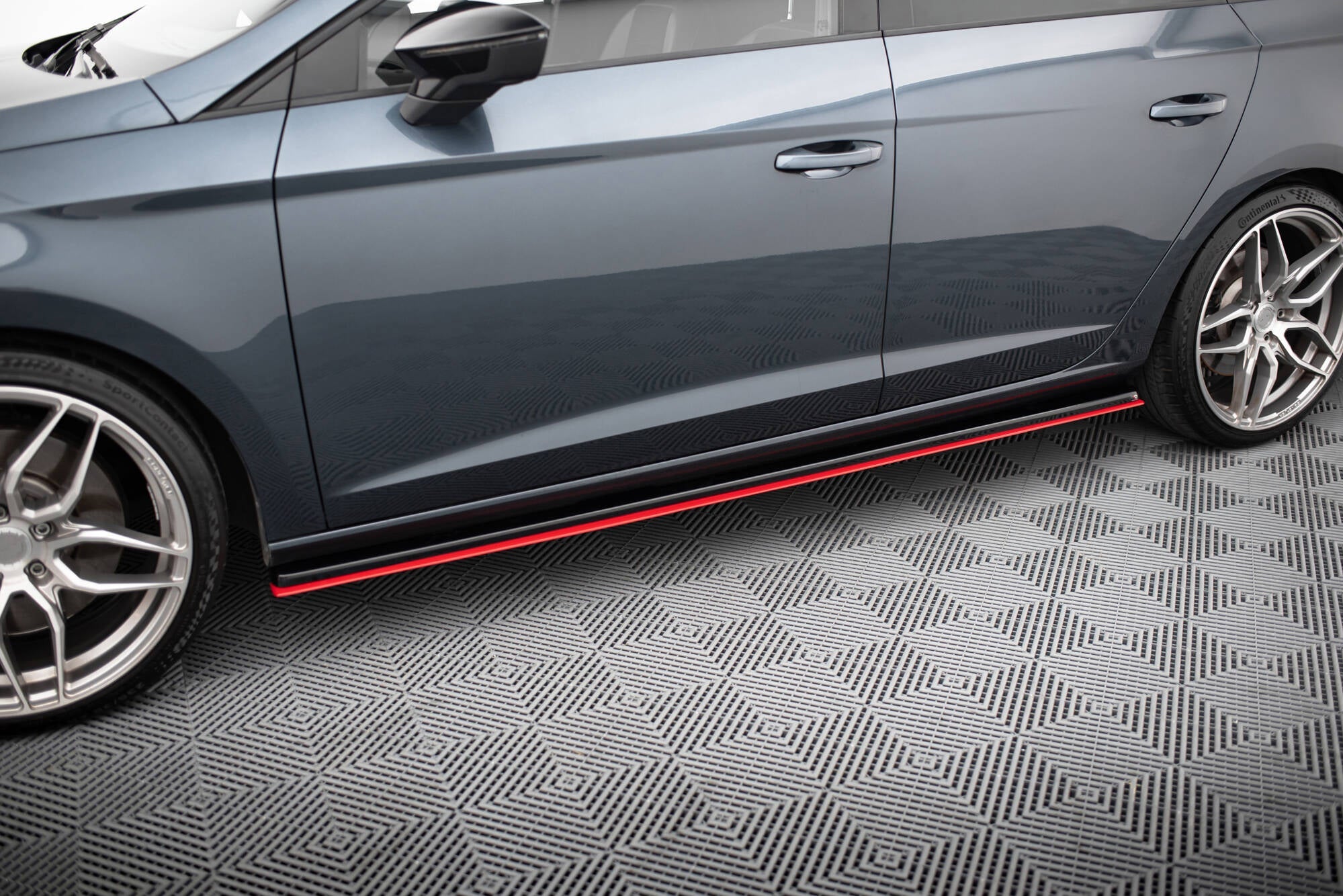 Maxton Design - Seitenschweller V3 Ansatz für Seat Leon Mk3 Cupra/ FR Facelift - Aerowerk.