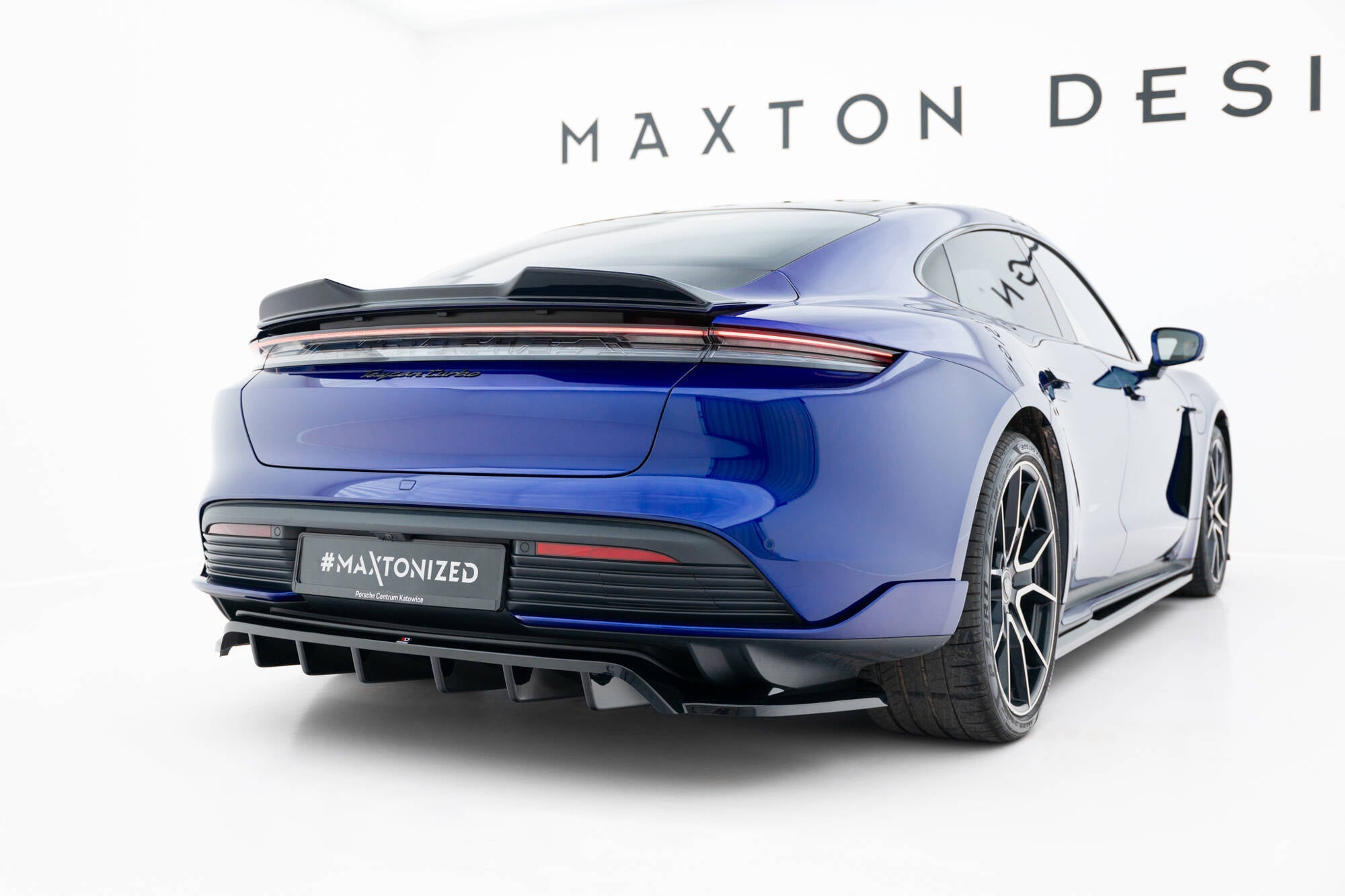Maxton Design - Spoiler 3D für Porsche Taycan Turbo S Mk1 - Aerowerk.