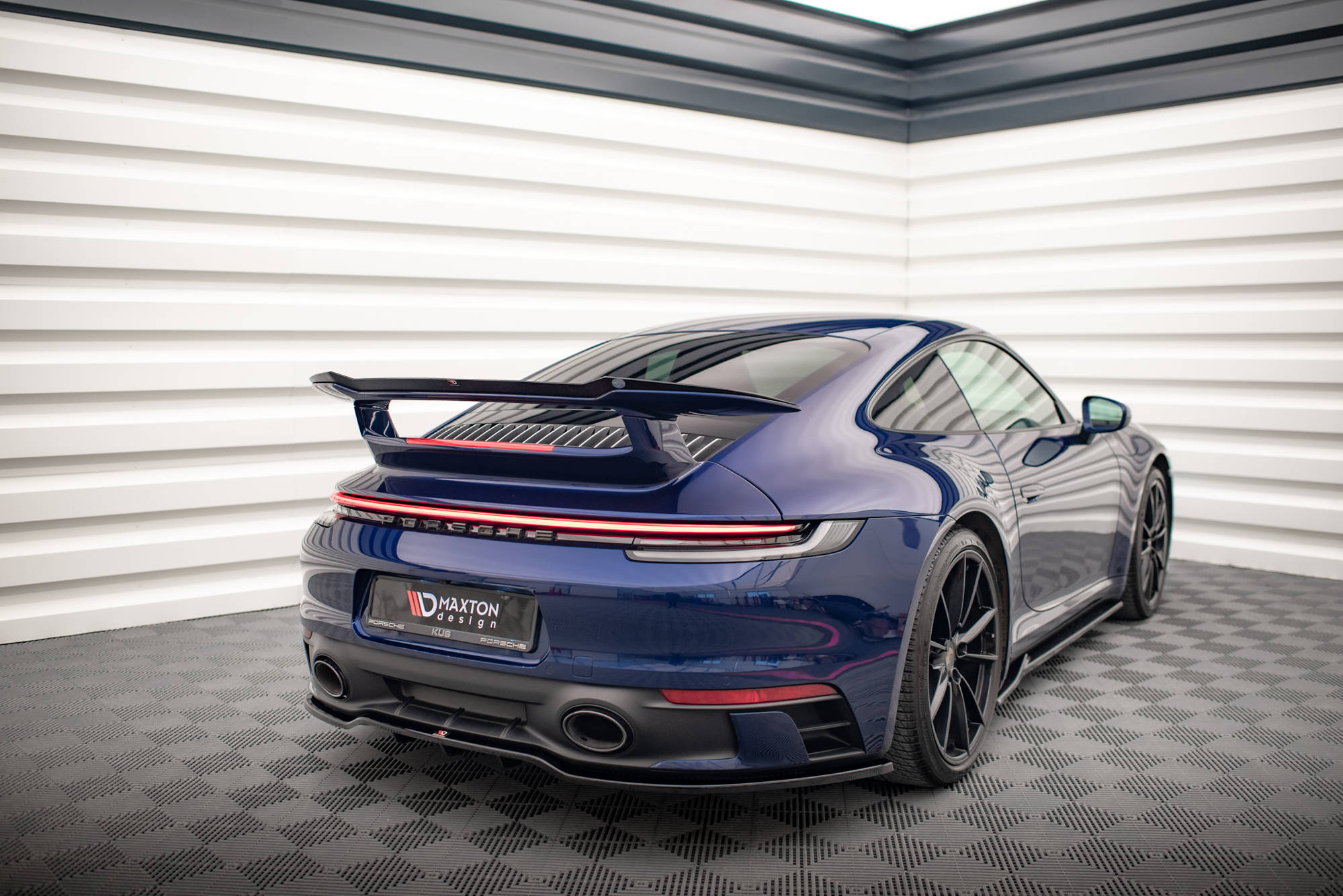 Maxton Design - Spoiler für Porsche 911 Carrera Aero 992 - Aerowerk.