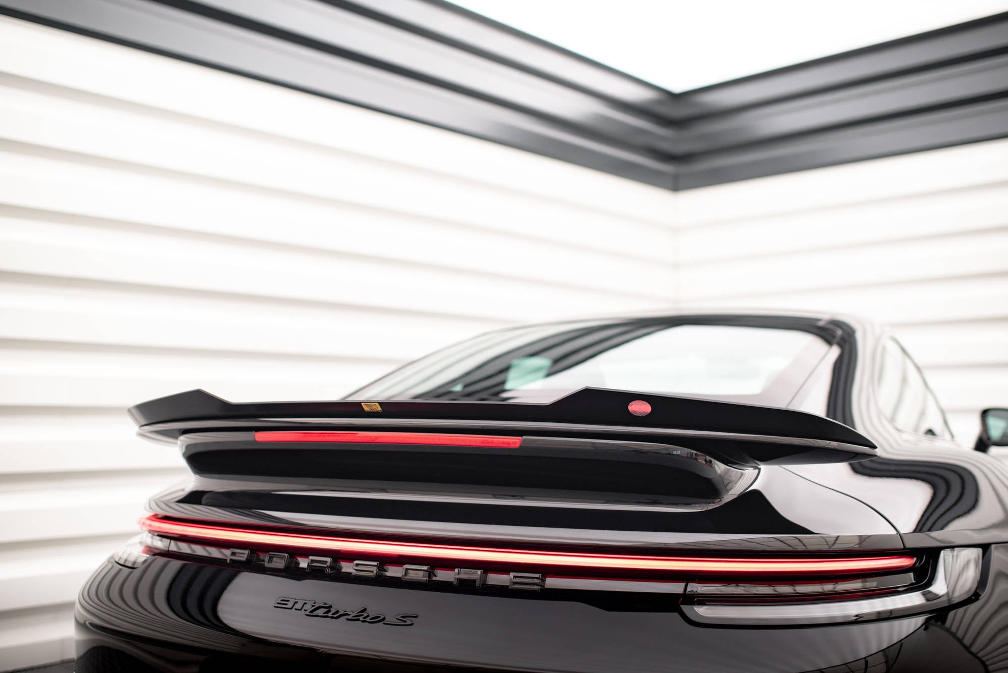 Maxton Design - Spoiler für Porsche 911 Turbo S 992 - Aerowerk.