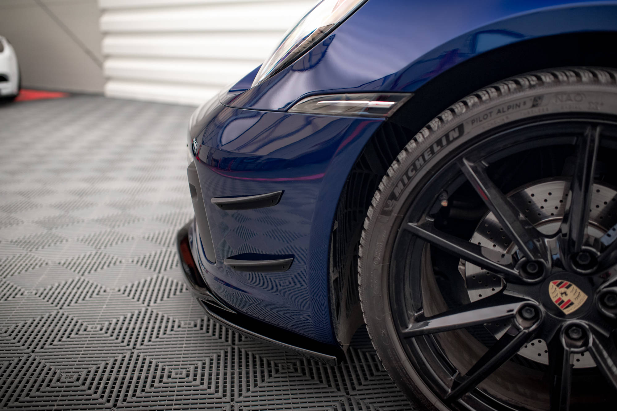 Maxton Design - Stoßstangen Flaps Wings vorne Canards für Porsche 911 Carrera Aero 992 - Aerowerk.