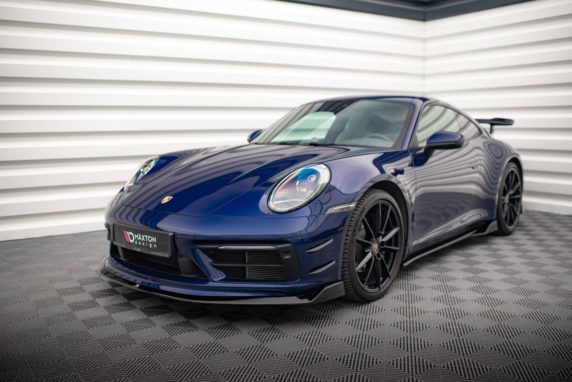 Maxton Design - Stoßstangen Flaps Wings vorne Canards für Porsche 911 Carrera Aero 992 - Aerowerk.
