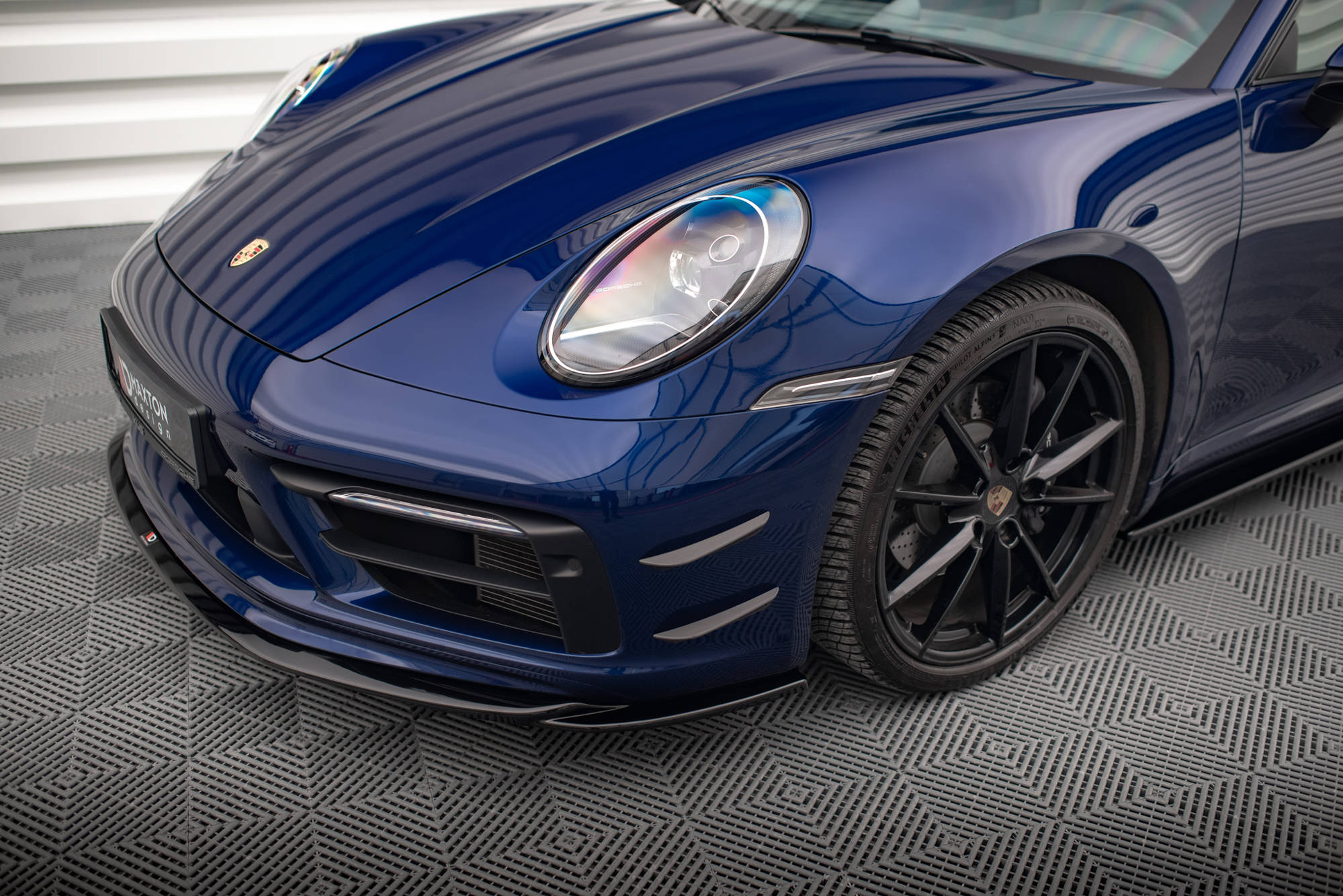 Maxton Design - Stoßstangen Flaps Wings vorne Canards für Porsche 911 Carrera Aero 992 - Aerowerk.
